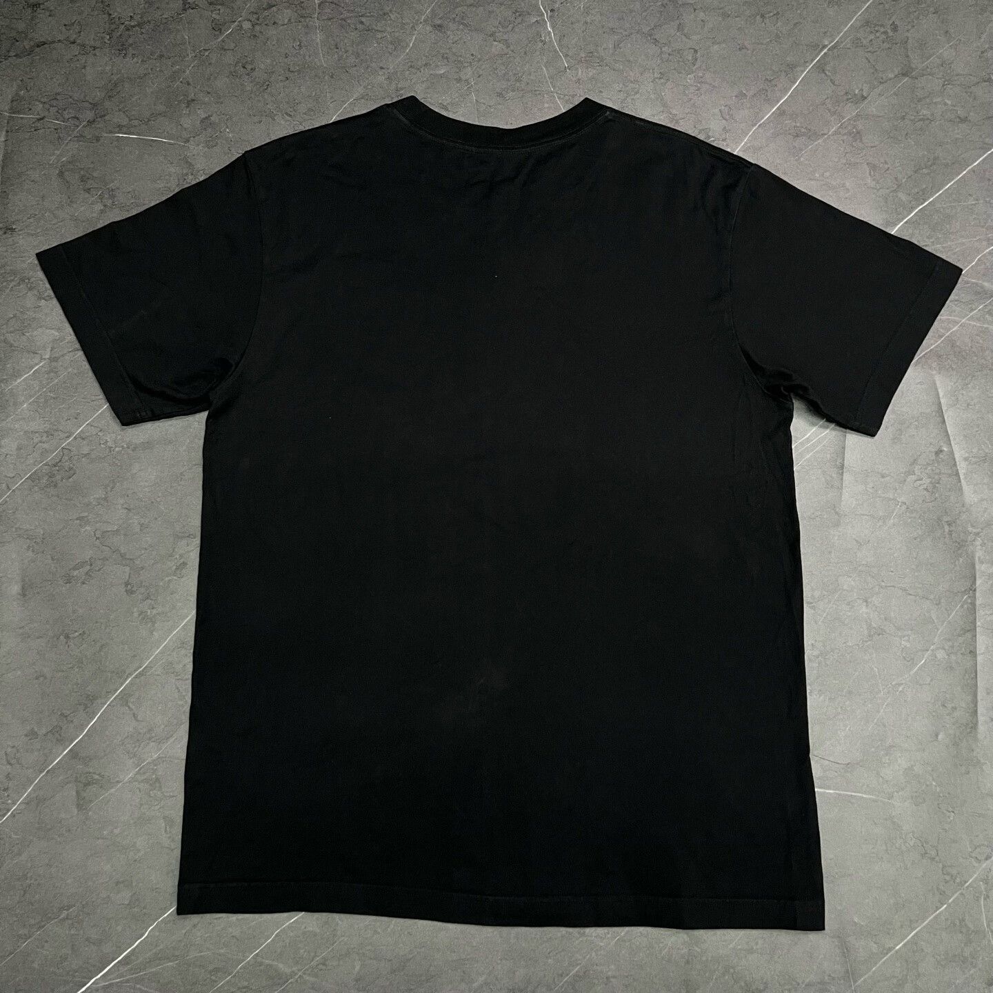 Dior dior black short sleeve velvet print tee Size US L / EU 52-54 / 3 - 2 Thumbnail