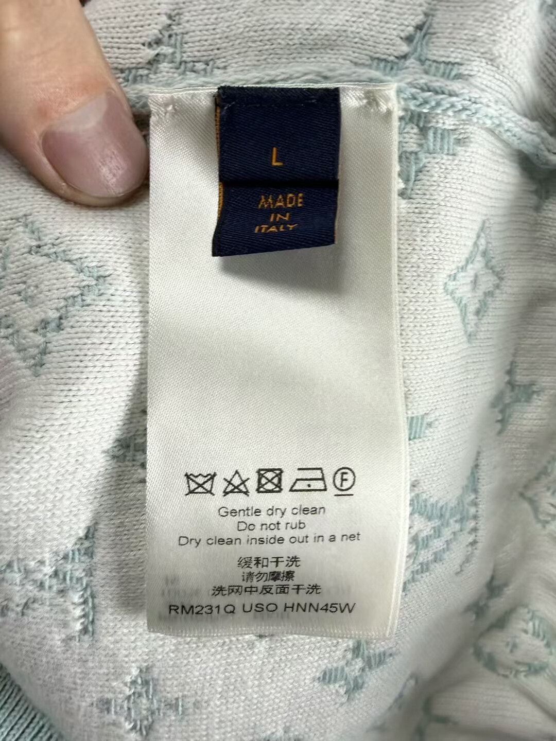 Louis Vuitton louis vuitton ice blue gradient hoodie Size US L / EU 52-54 / 3 - 4 Thumbnail