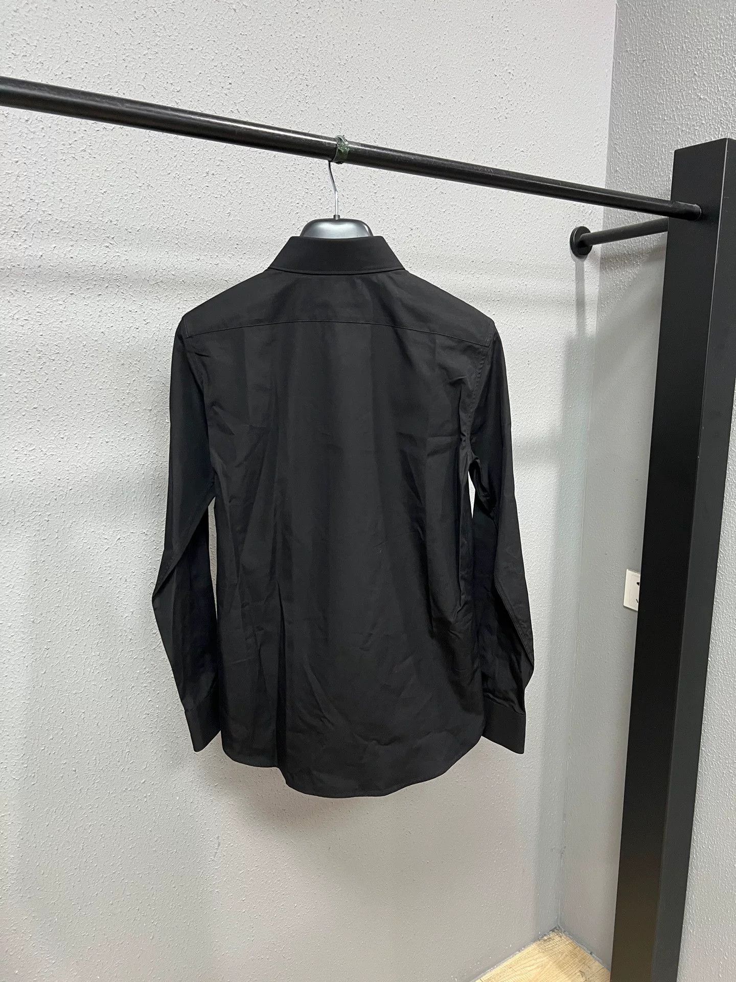 SLVDR black and white long sleeve shirt Size US S / EU 44-46 / 1 - 2 Thumbnail