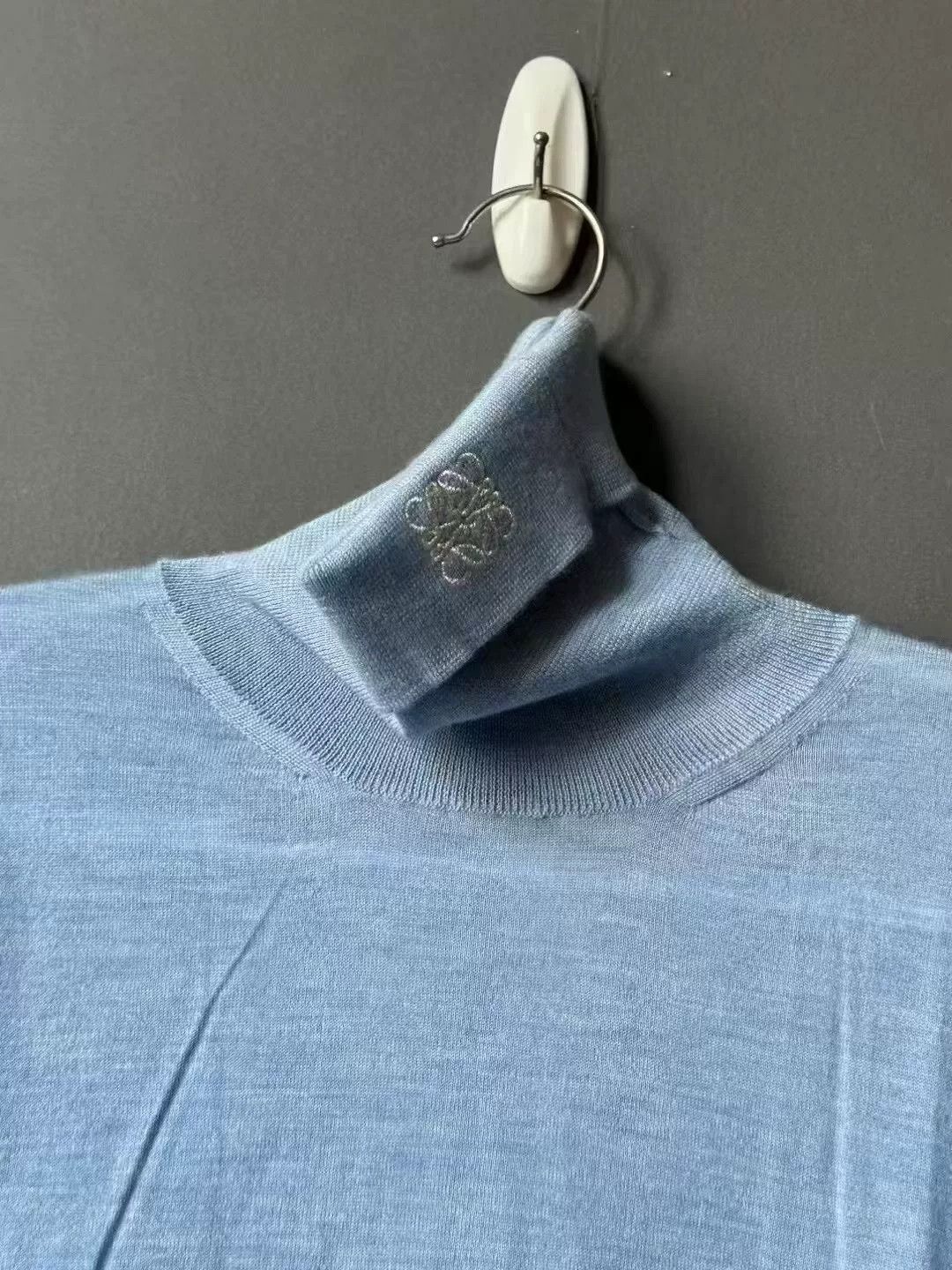 Loewe loewe sky blue embroidered cashmere sweater Size M / US 6-8 / IT 42-44 - 2 Thumbnail