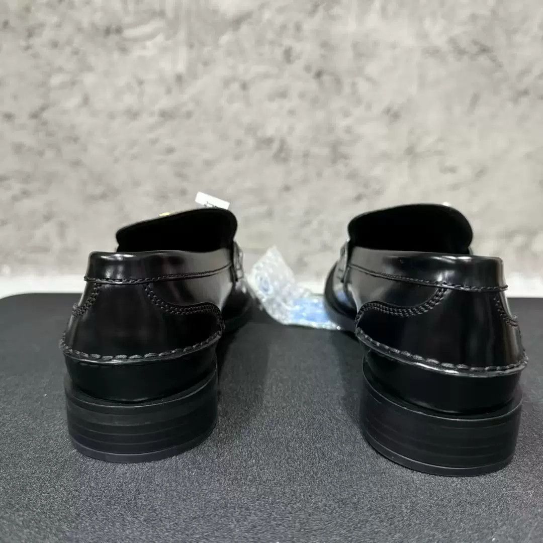 Prada prada black leather loafers size 38 Size US 7.5 / IT 37.5 - 3 Thumbnail