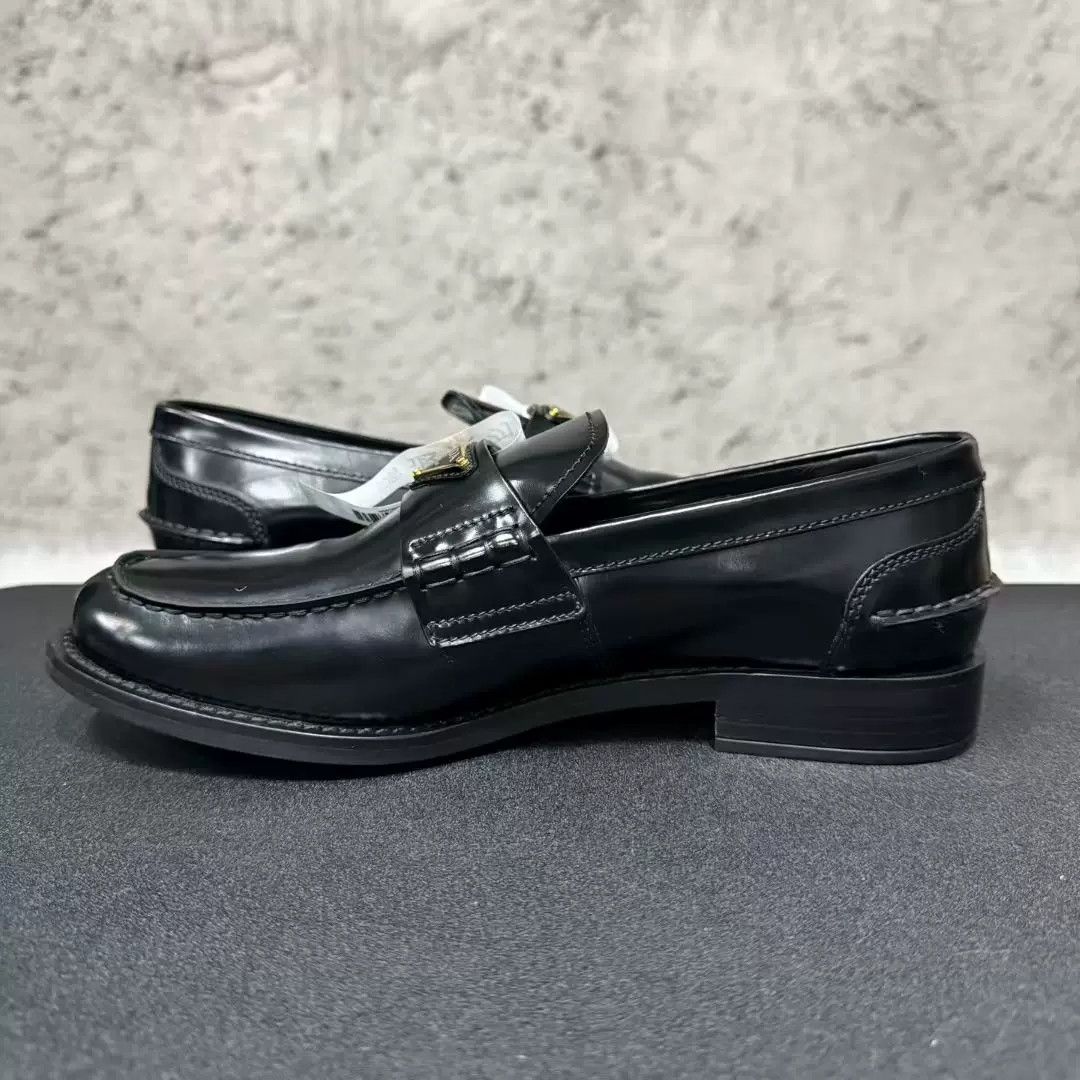 Prada prada black leather loafers size 38 Size US 7.5 / IT 37.5 - 5 Thumbnail