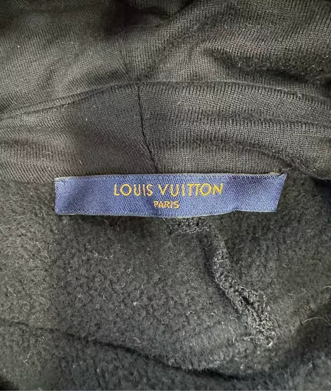 Louis Vuitton louis vuitton black logo hoodie sweatshirt medium Size US M / EU 48-50 / 2 - 2 Thumbnail