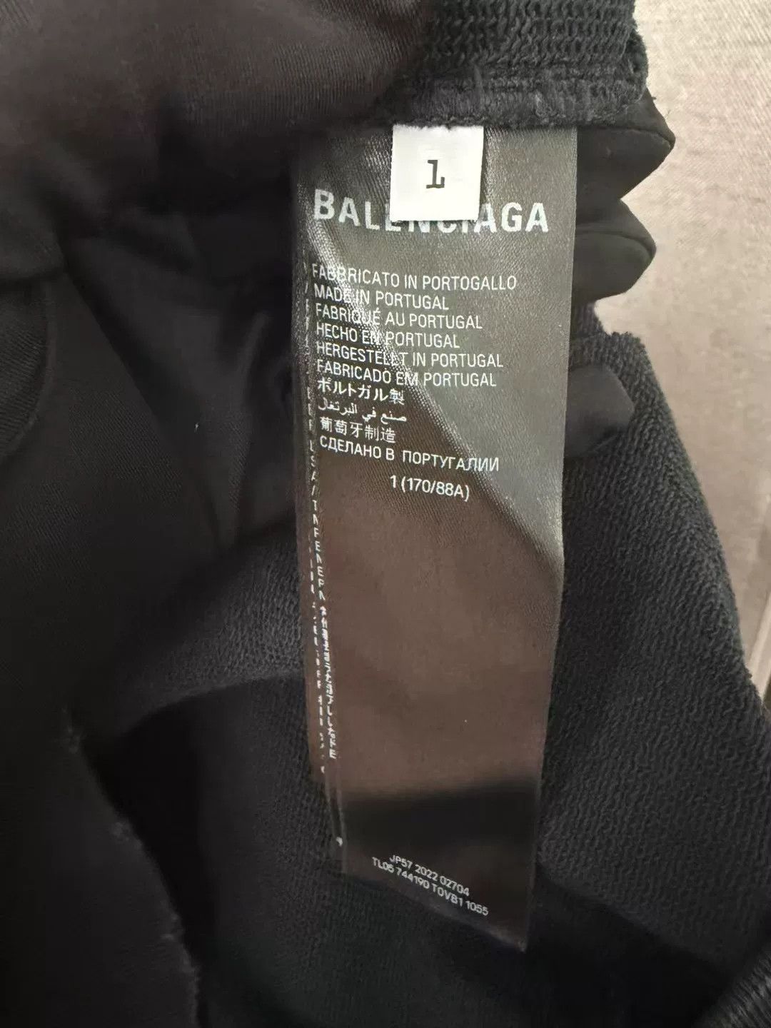 Balenciaga balenciaga black distressed tape hoodie Size US S / EU 44-46 / 1 - 4 Thumbnail