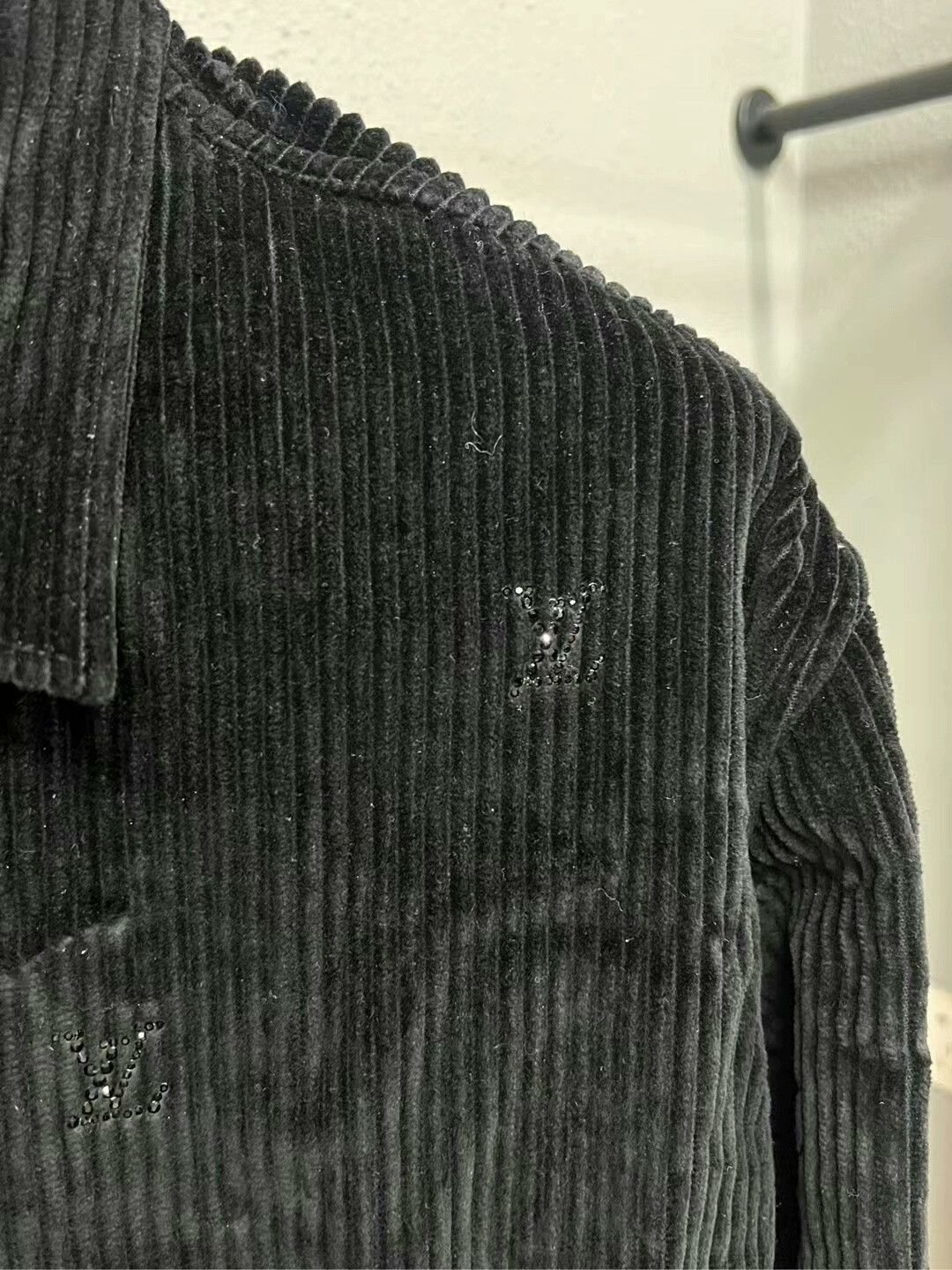 Louis Vuitton Louis Vuitton Rhinestone Shirt in Black Size US XXL / EU 58 / 5 - 2 Thumbnail