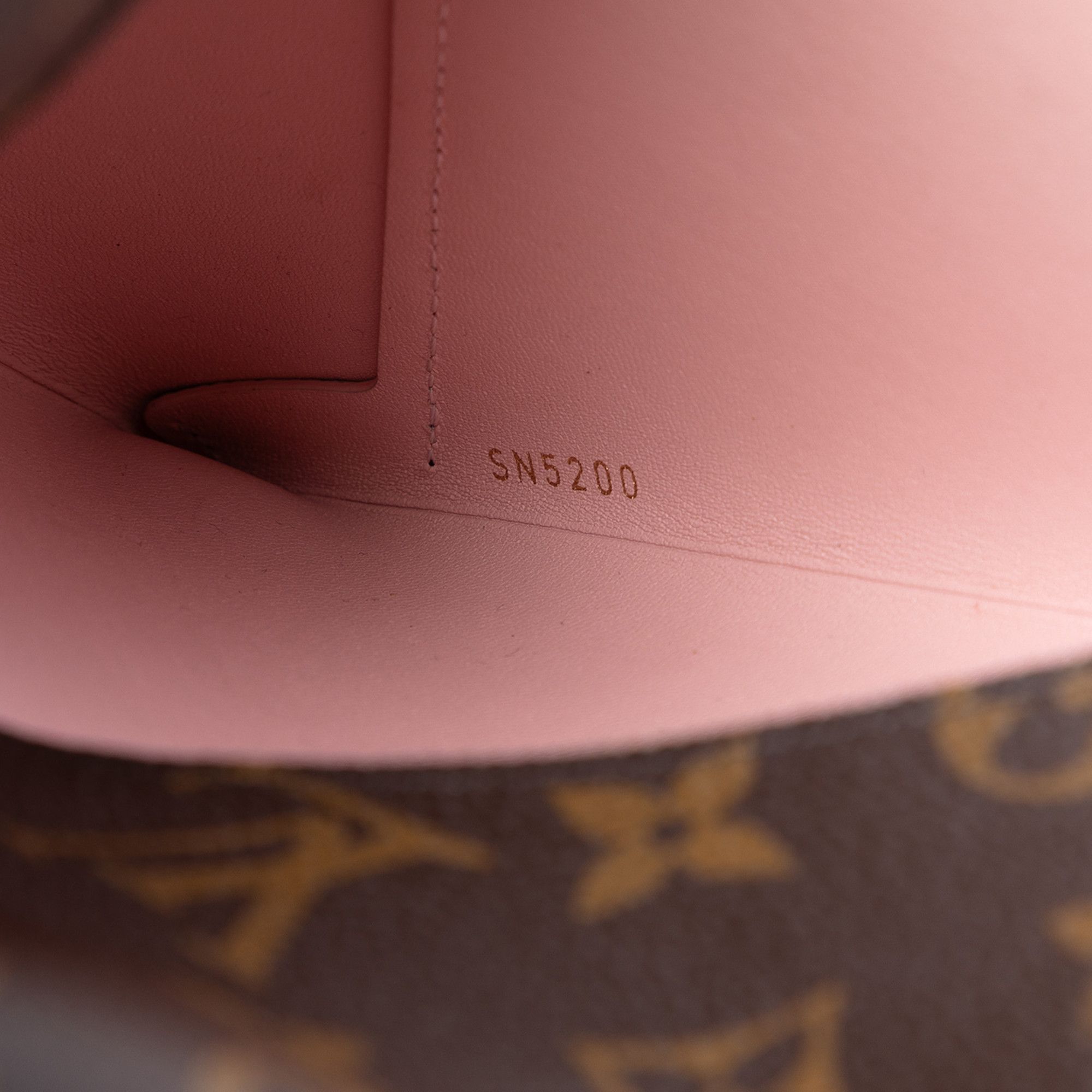 Louis Vuitton Louis Vuitton Monogram Pochette Kirigami Set Size ONE SIZE - 5 Thumbnail