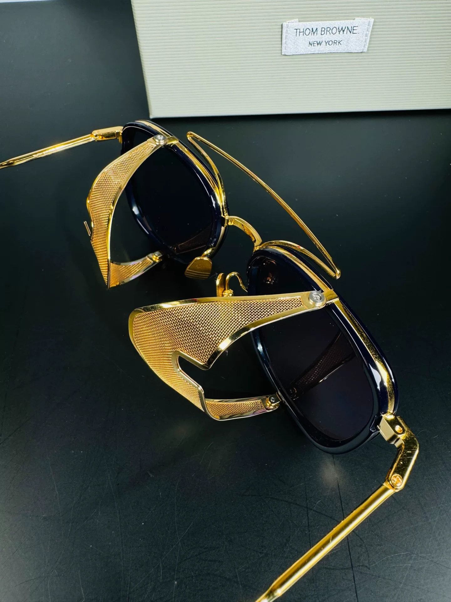 Thom Browne Thom Browne Gold Square Sunglasses Size ONE SIZE - 6 Thumbnail
