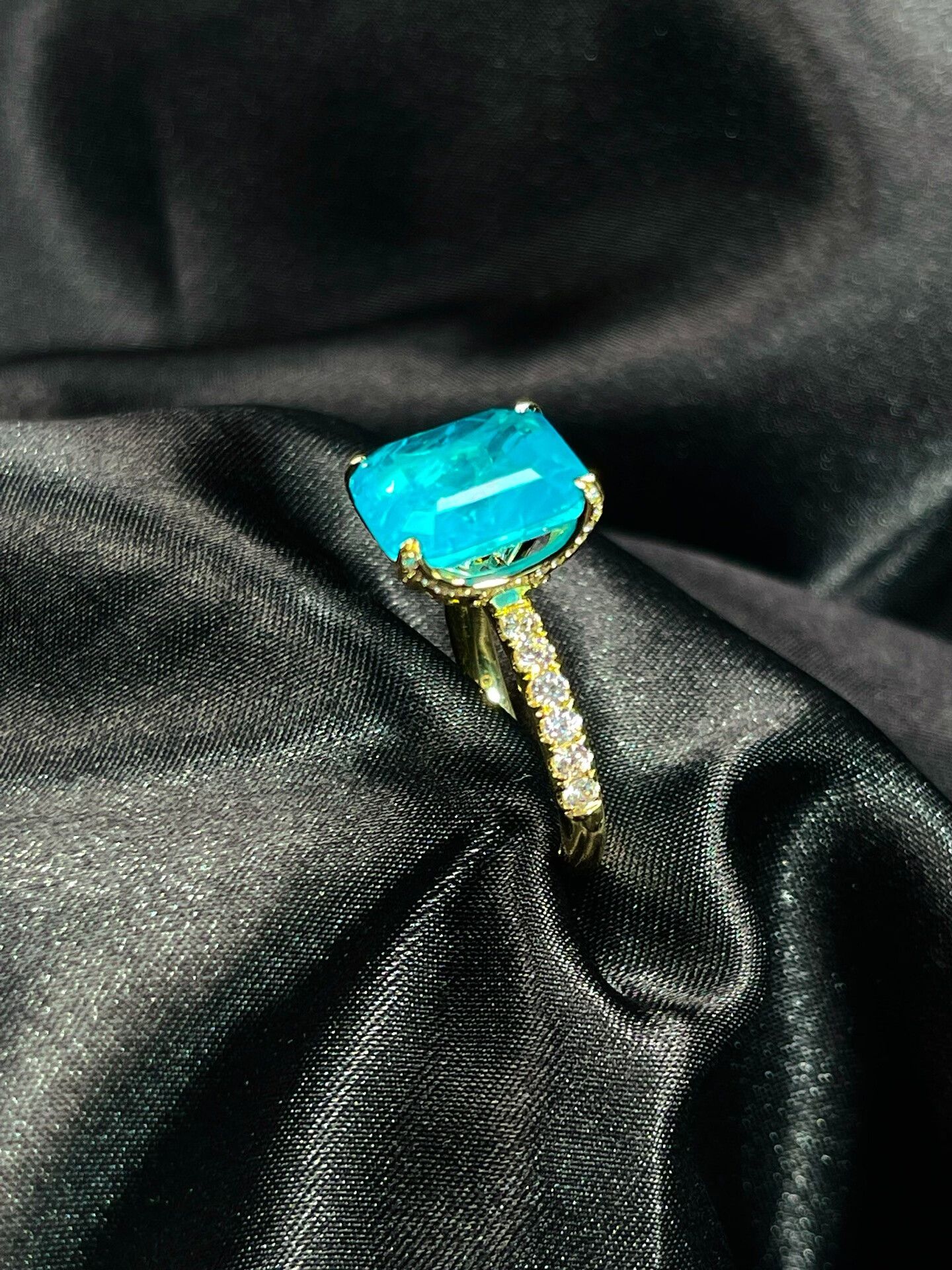 Shuren Projects custom 18K gold gemstone diamond ring Size ONE SIZE - 5 Thumbnail