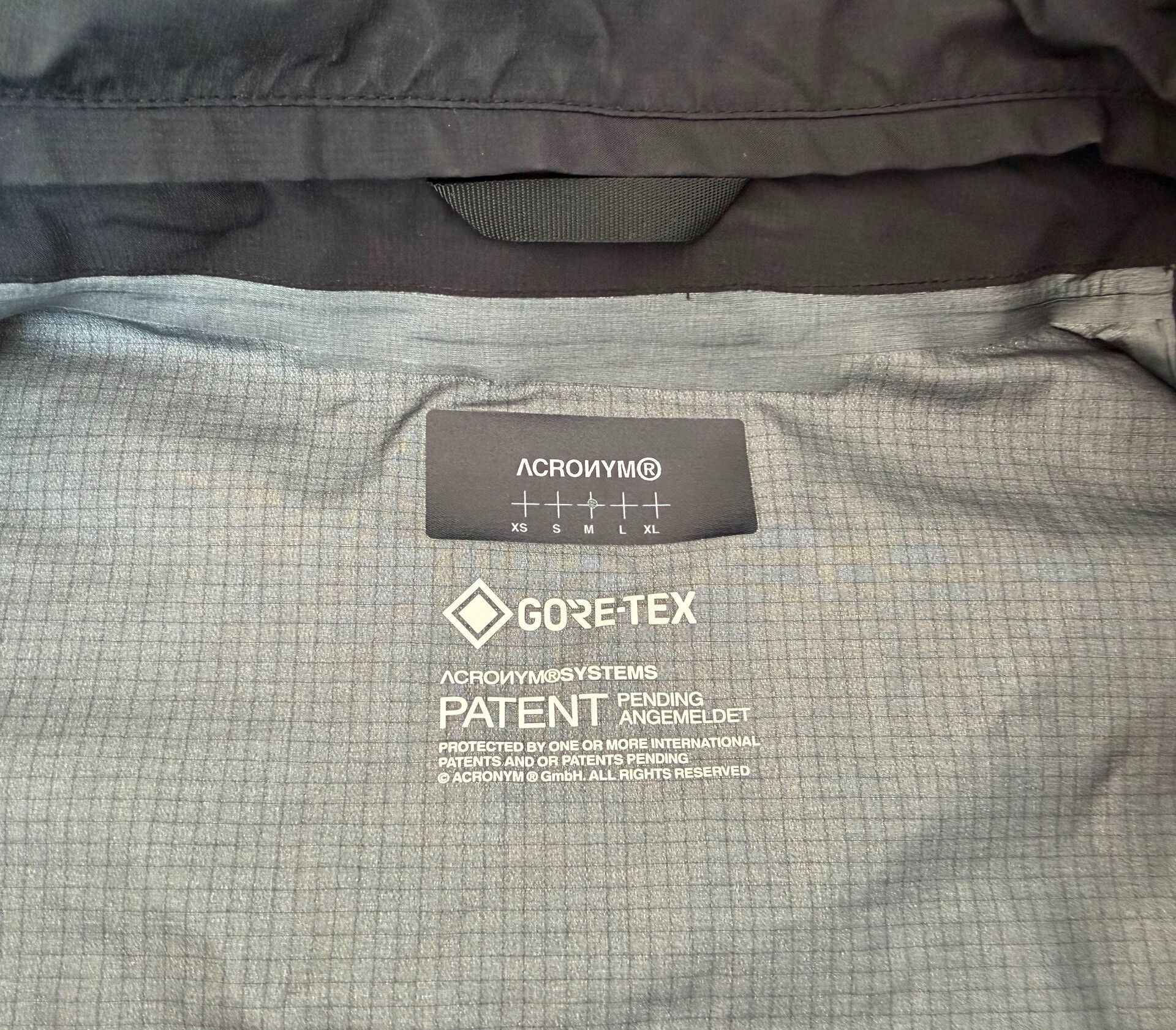 Acronym Acronym J68-GT Gore-Tex Pro Rider Jacket Size US M / EU 48-50 / 2 - 4 Thumbnail