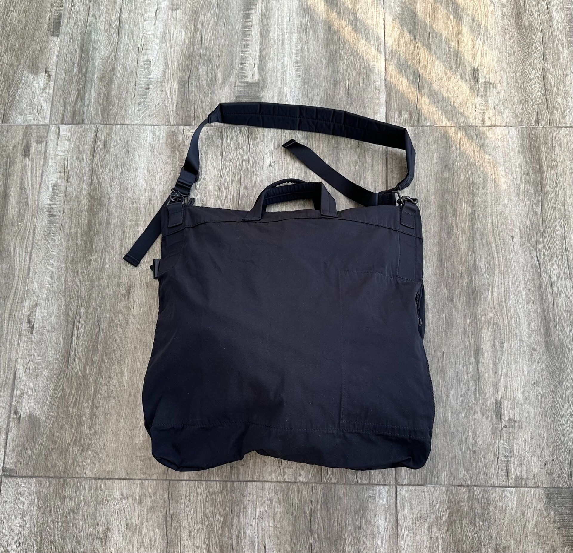 KATO kazunori kato helmet bag in black Size ONE SIZE - 2 Thumbnail