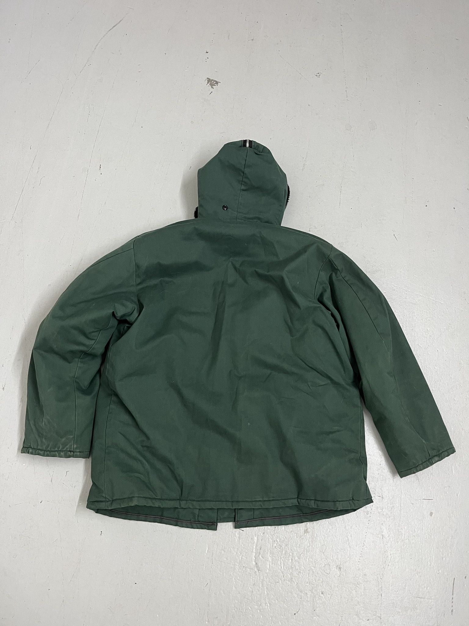 Carhartt × Vintage Vintage 1980s Green Civilian B-9 Parka Size XL Size US XL / EU 56 / 4 - 4 Thumbnail