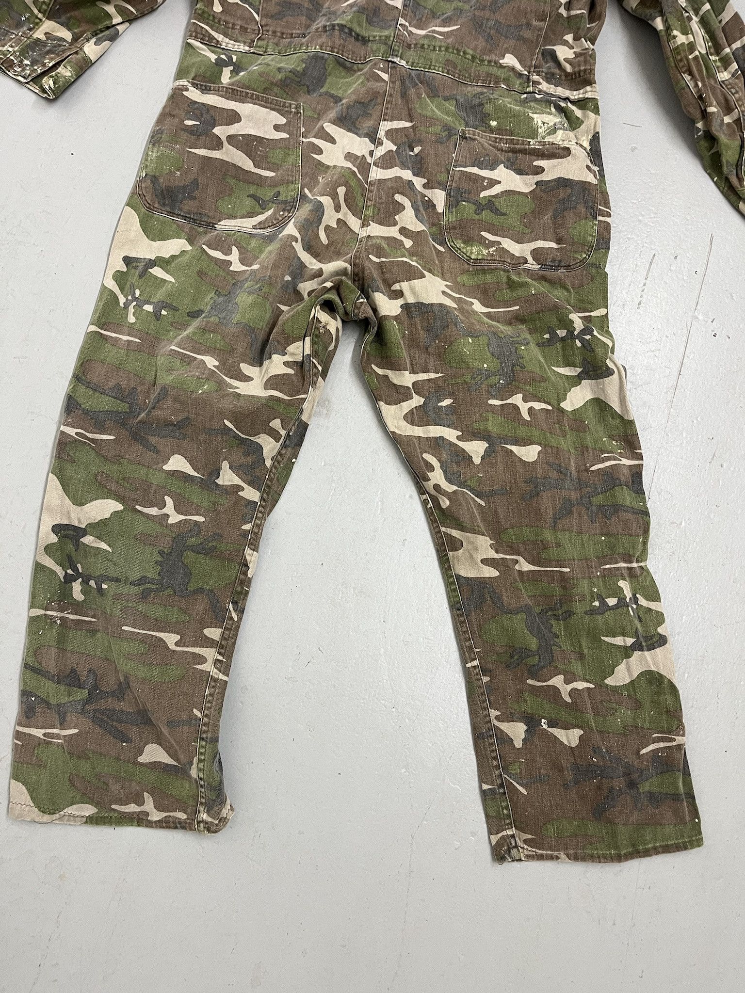Carhartt Vintage 1990s Ranger Camo Distressed One Piece Coverall Size XL Size US XL / EU 56 / 4 - 7 Thumbnail
