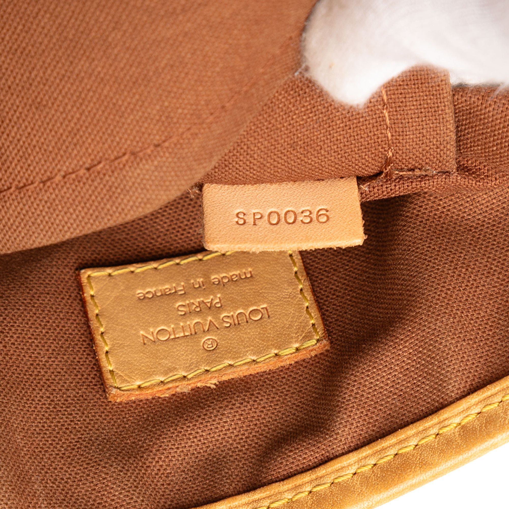 Louis Vuitton Louis Vuitton Monogram Batignolles Vertical PM Size ONE SIZE - 6 Thumbnail