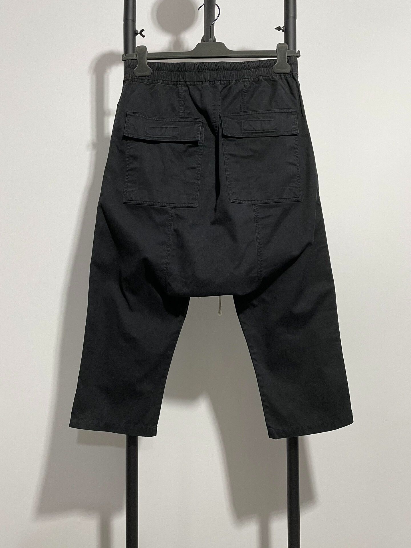 Rick Owens rick owens black cropped pants Size US 39 - 2 Thumbnail