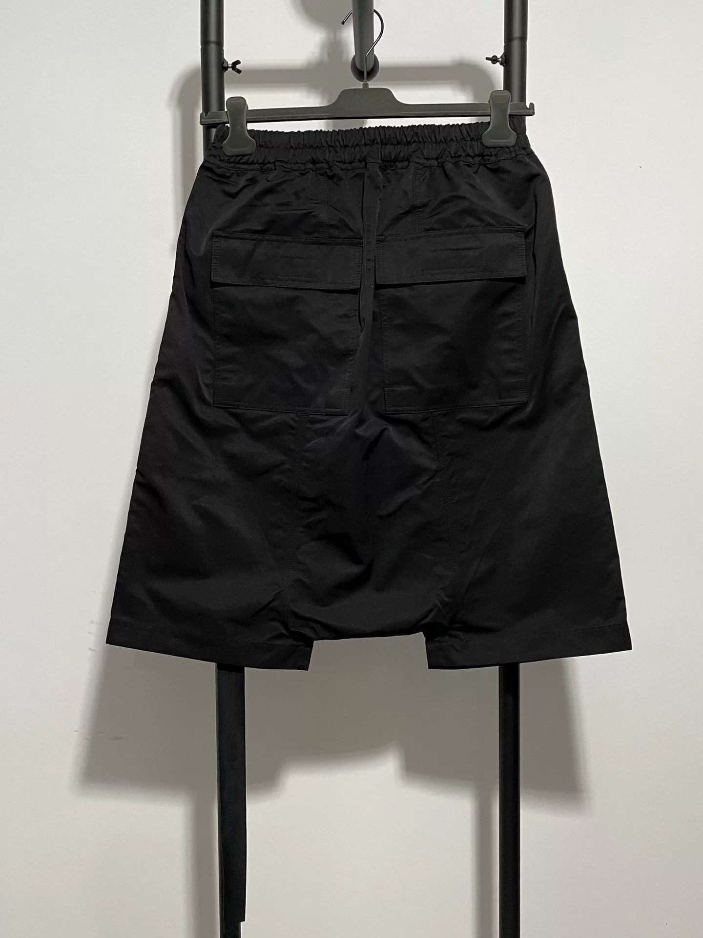 Rick Owens rick owens black shorts size m Size US 37 - 2 Thumbnail