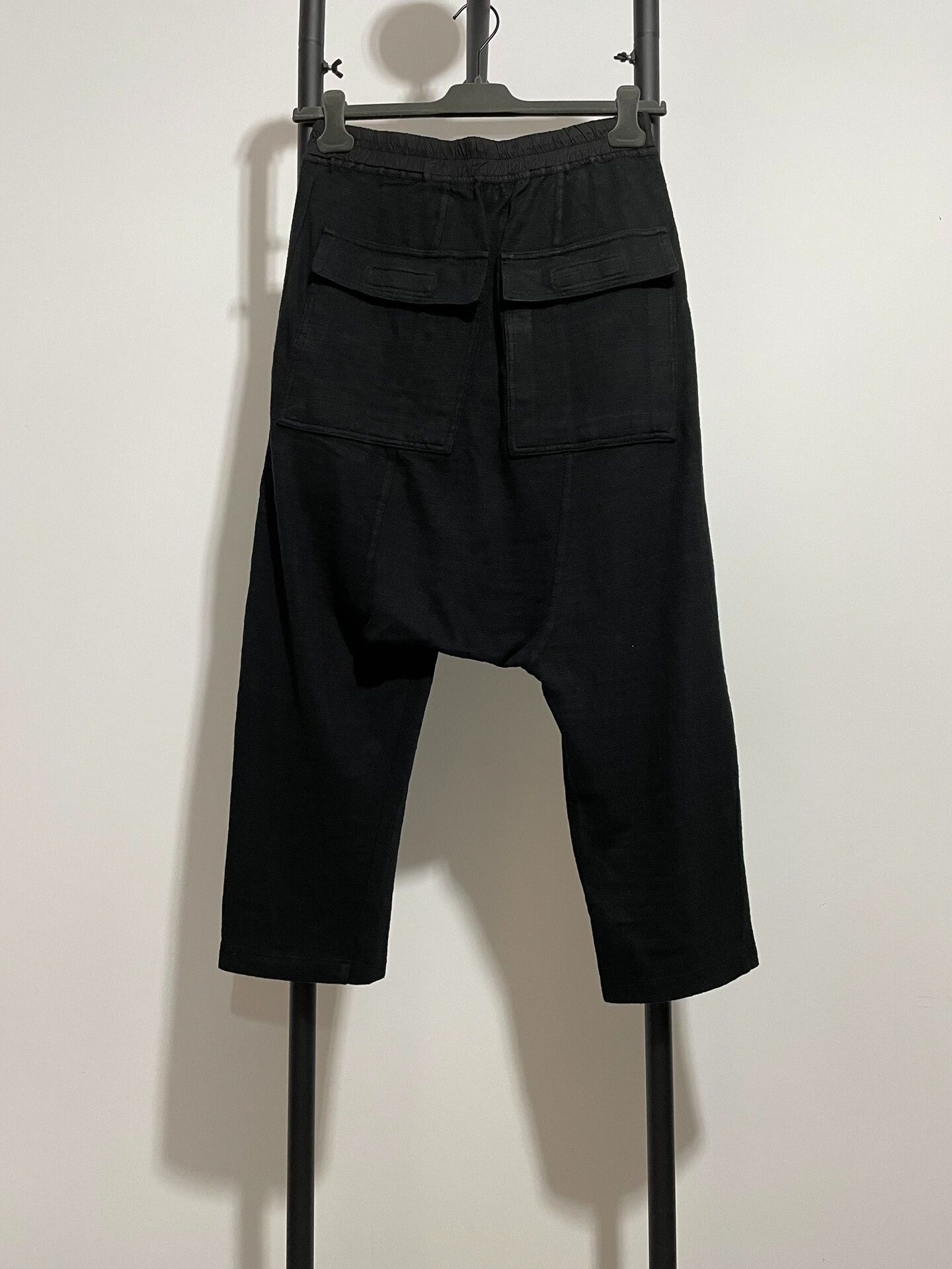 Rick Owens rick owens black cropped pants xs size Size US 26 / EU 42 - 2 Thumbnail
