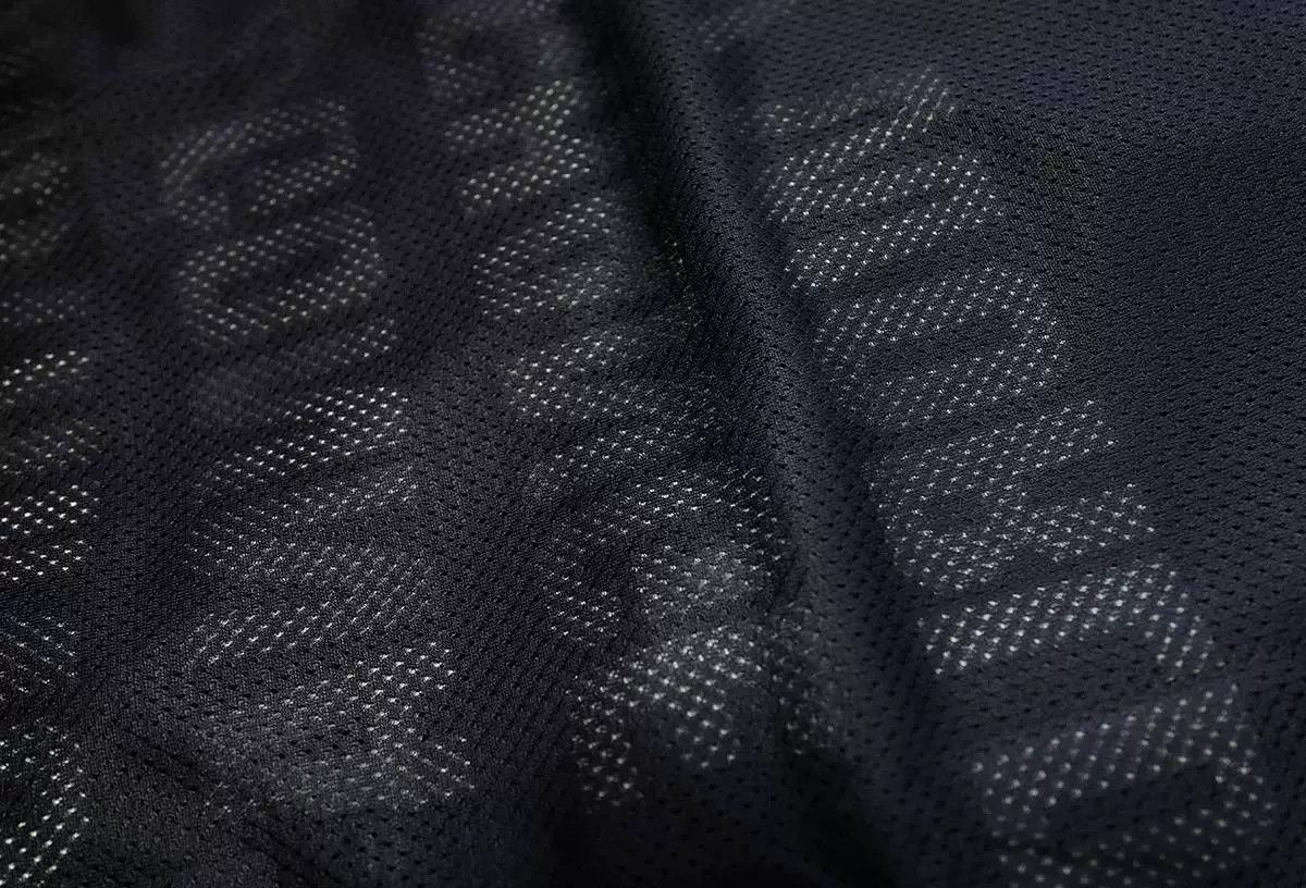 CMF Outdoor Garment comfy quick dry outdoor mesh long sleeve tee Size US L / EU 52-54 / 3 - 5 Thumbnail