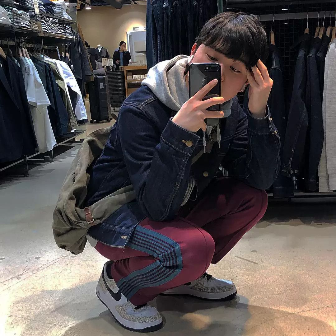 Needles Needles Track Pant in Burgundy with Embroidery Size US 32 / EU 48 - 8 Thumbnail