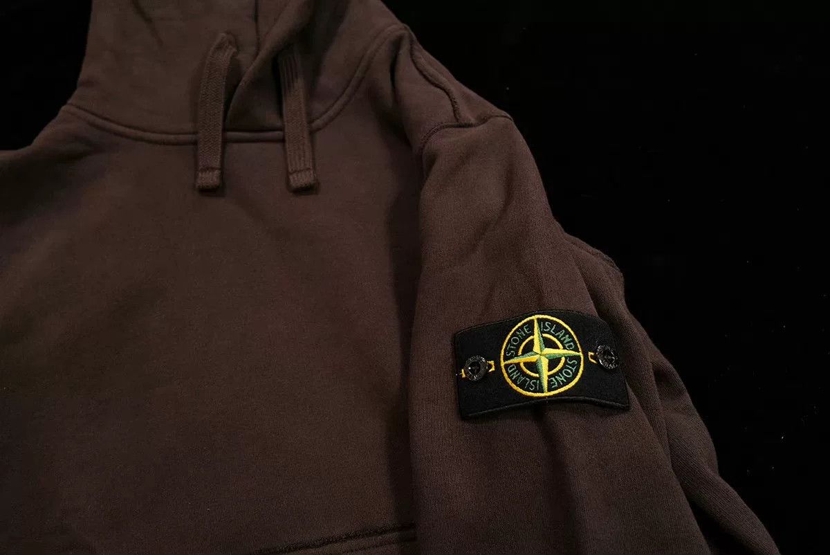 Stone Island stone island hooded sweatshirt in deep brown Size US S / EU 44-46 / 1 - 3 Thumbnail