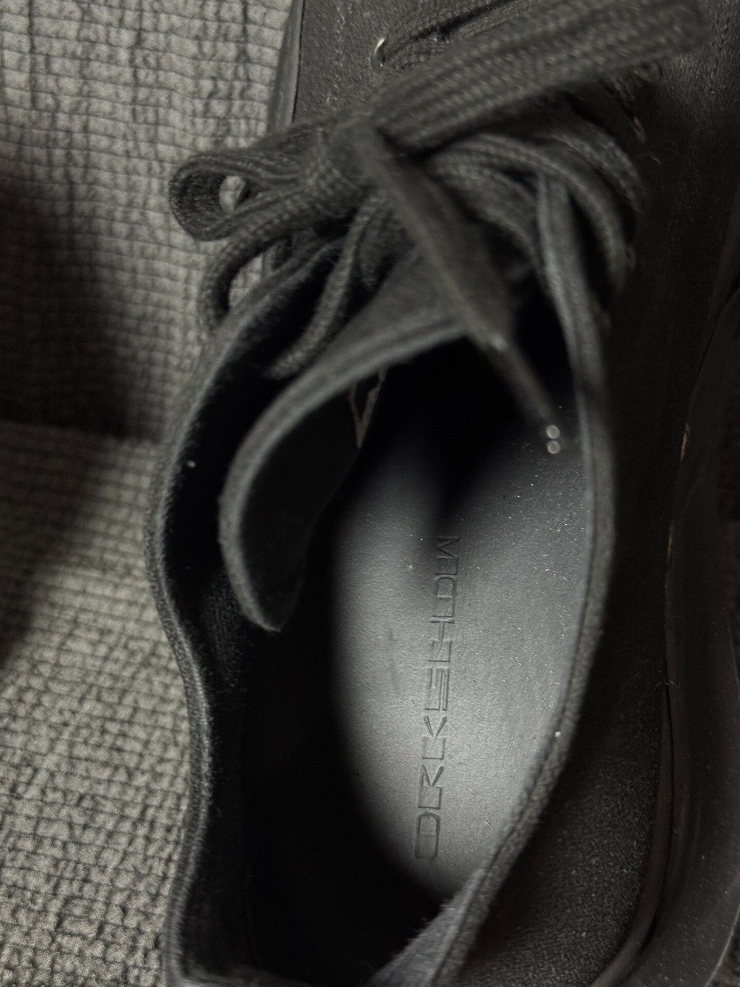 Rick Owens Rick Owens Black Tank Bottom Low Sneakers Size US 8 / EU 41 - 8 Thumbnail