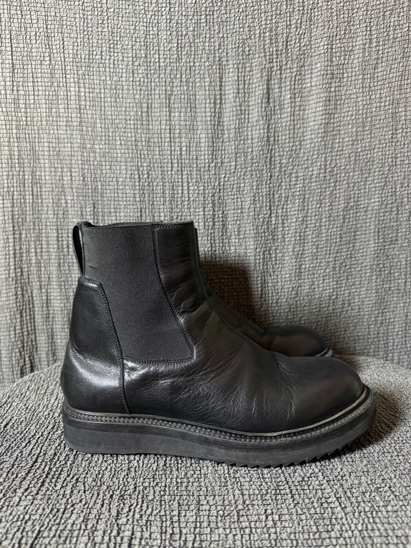 Rick Owens rick owens black leather chelsea boots Size US 7.5 / EU 40-41 - 4 Thumbnail