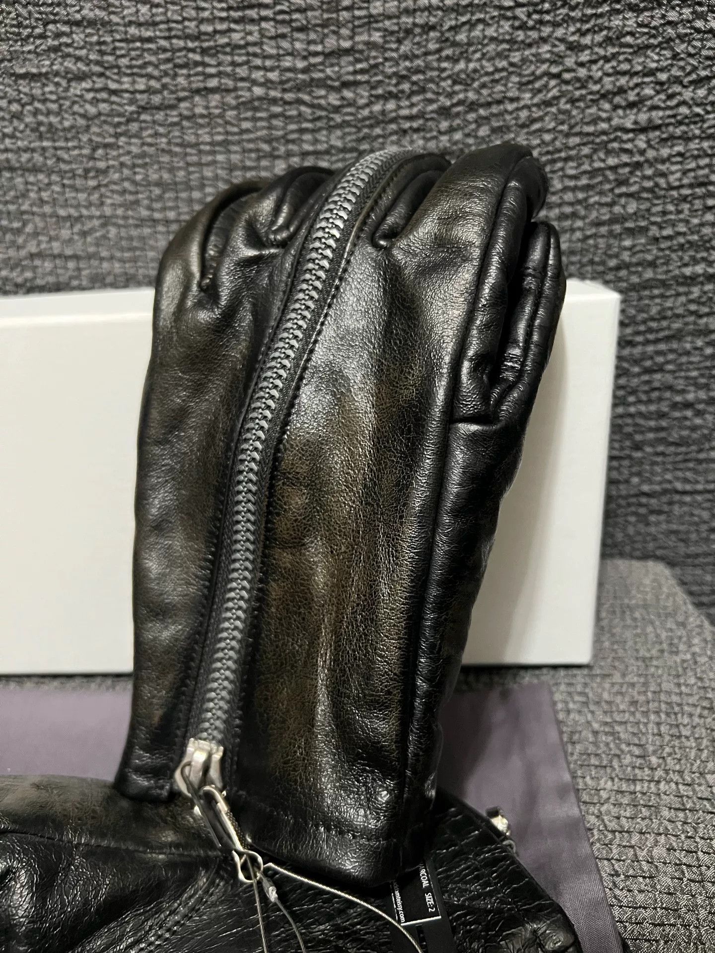D.Hygen d hygen leather zip gloves with thumb opening Size ONE SIZE - 4 Thumbnail