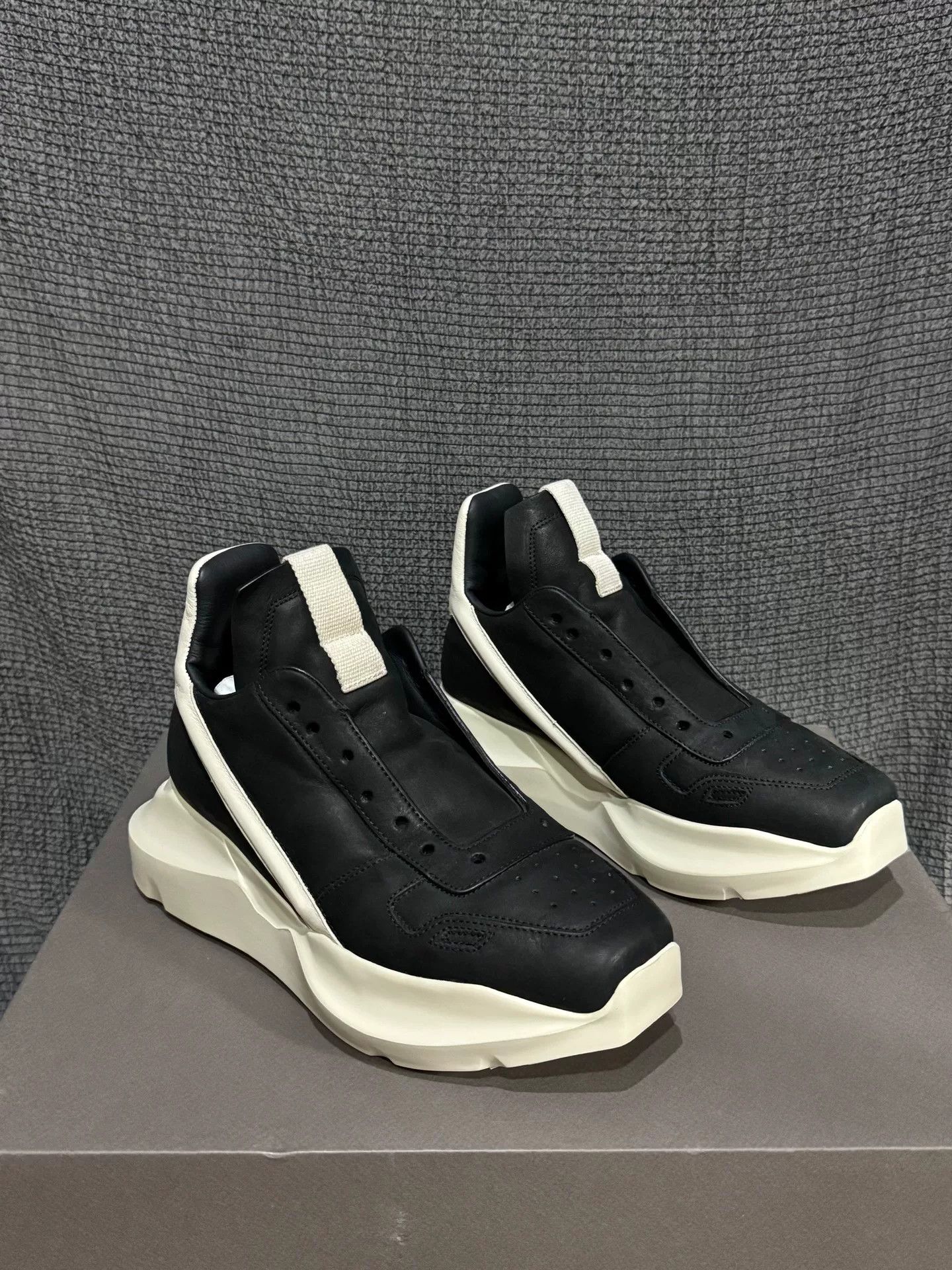 Rick Owens Rick Owens Black and White Thick Sole Sneakers Size US 5 / EU 37 - 3 Thumbnail