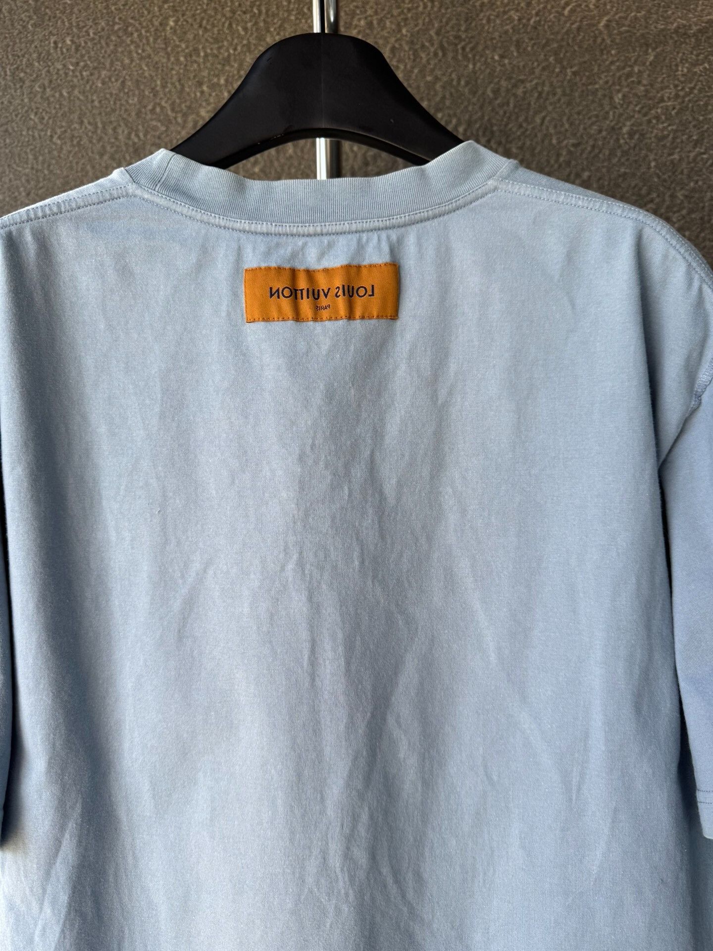 Louis Vuitton louis vuitton logo short sleeve shirt Size US XL / EU 56 / 4 - 5 Thumbnail