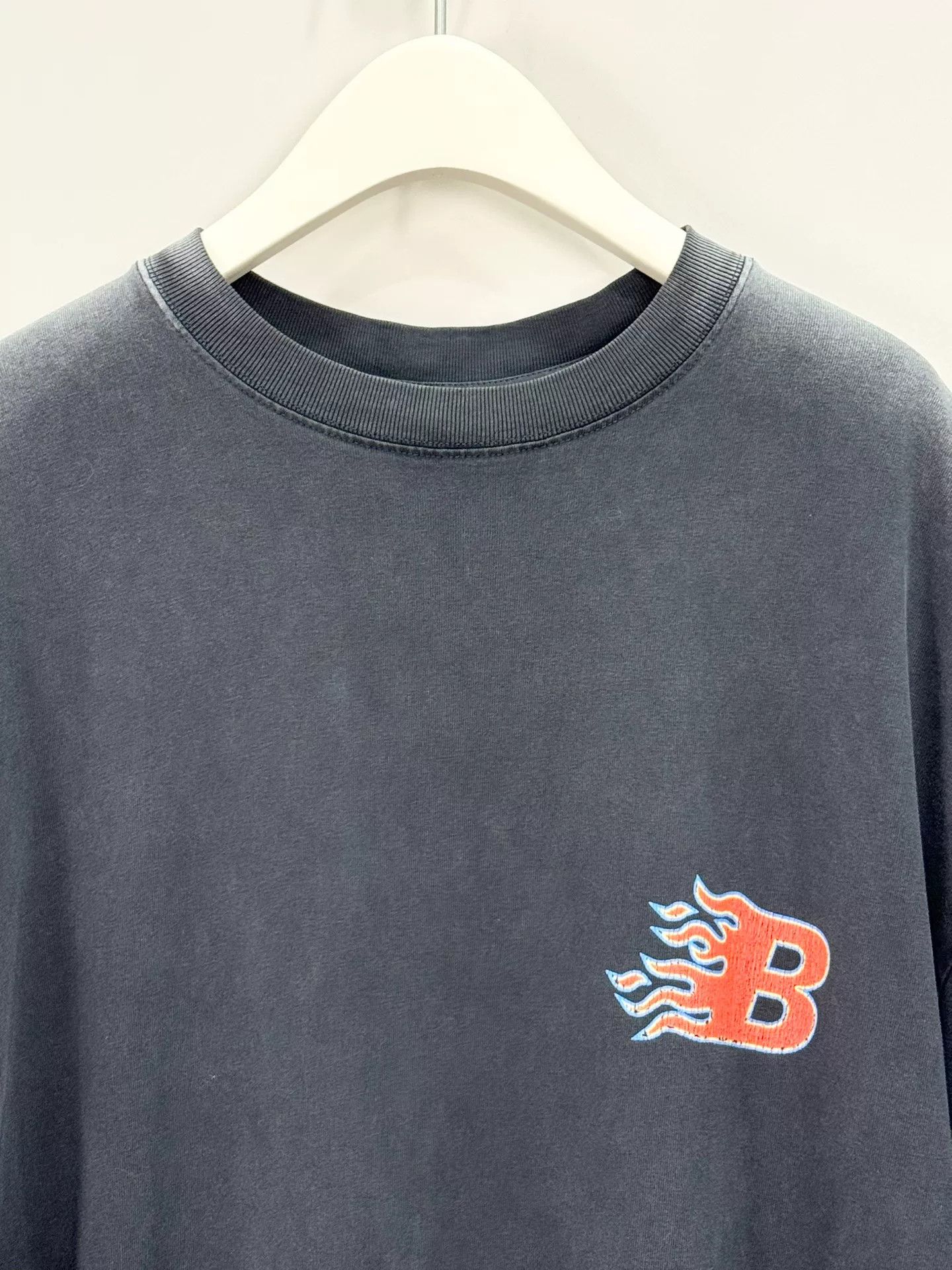 Balenciaga vintage balenciaga flame print tee Size US XS / EU 42 / 0 - 3 Thumbnail