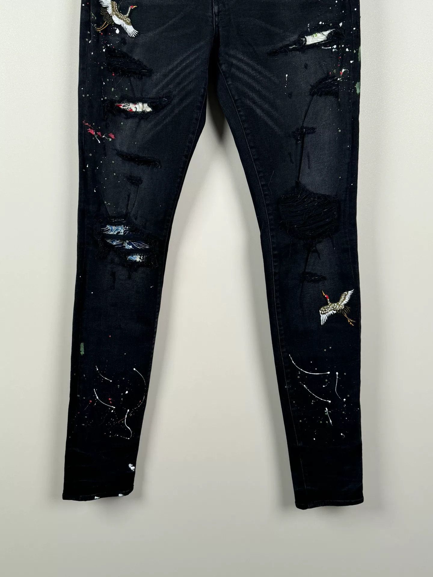Amiri amiri crane graffiti embroidered distressed jeans Size US 33 - 4 Thumbnail