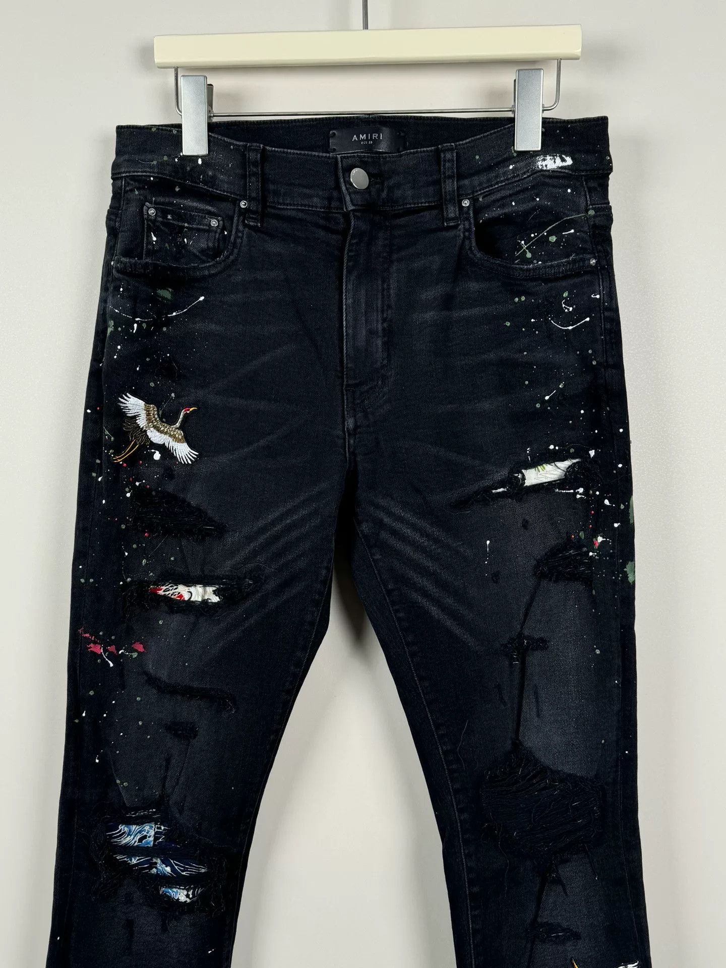 Amiri amiri crane graffiti embroidered distressed jeans Size US 33 - 3 Thumbnail