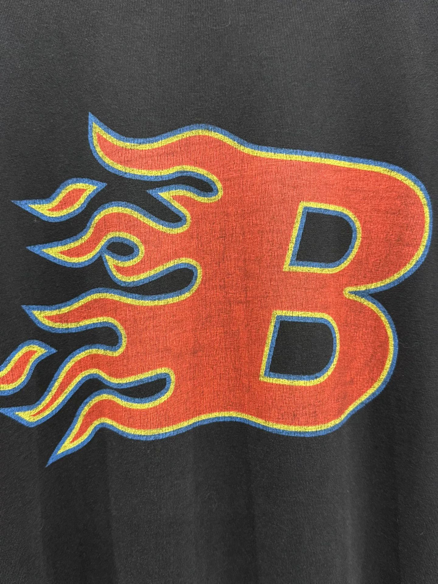 Balenciaga Balenciaga Vintage Flame Print T-Shirt Size S Size US S / EU 44-46 / 1 - 7 Thumbnail