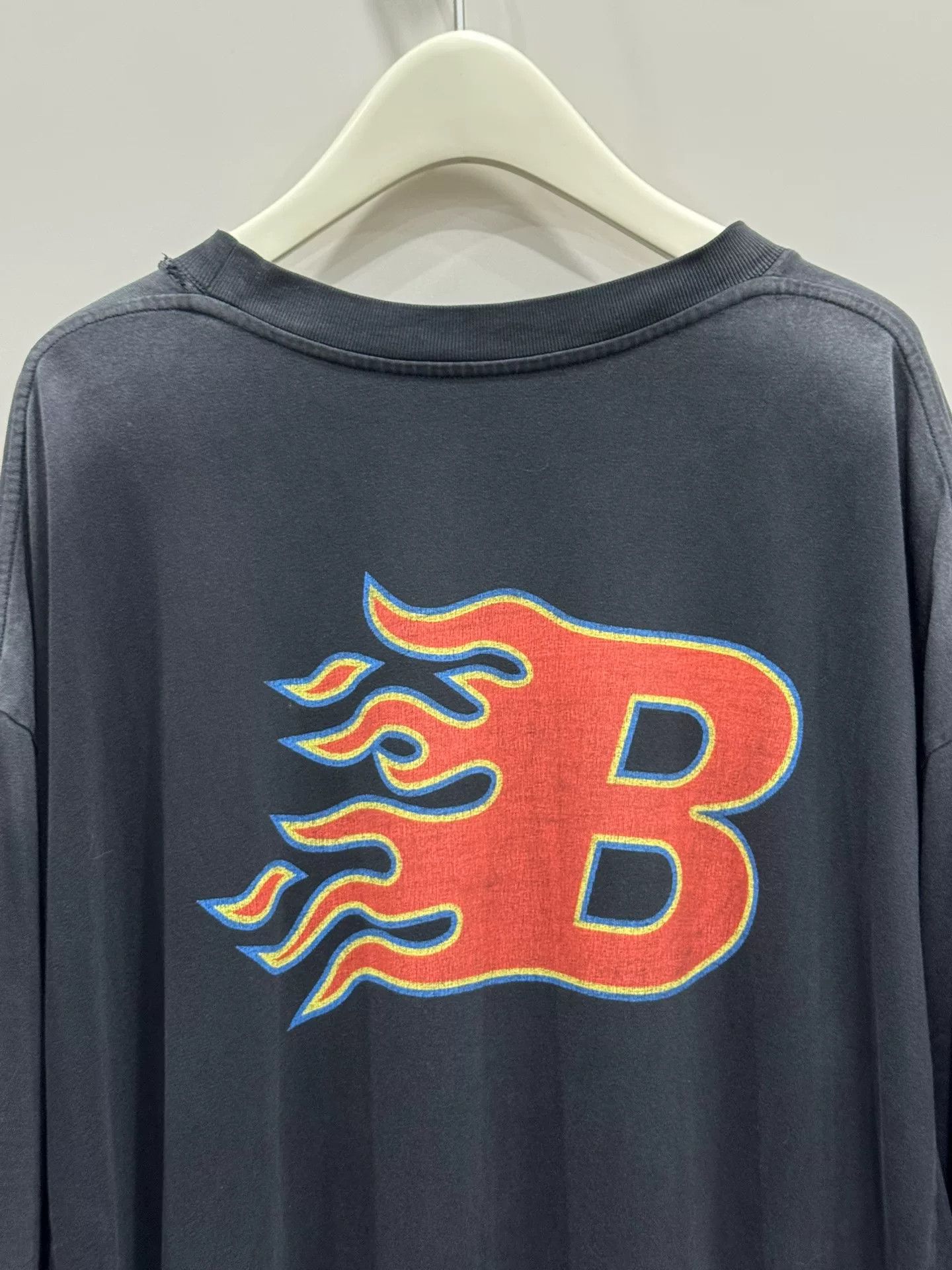 Balenciaga Balenciaga Vintage Flame Print T-Shirt Size S Size US S / EU 44-46 / 1 - 5 Thumbnail
