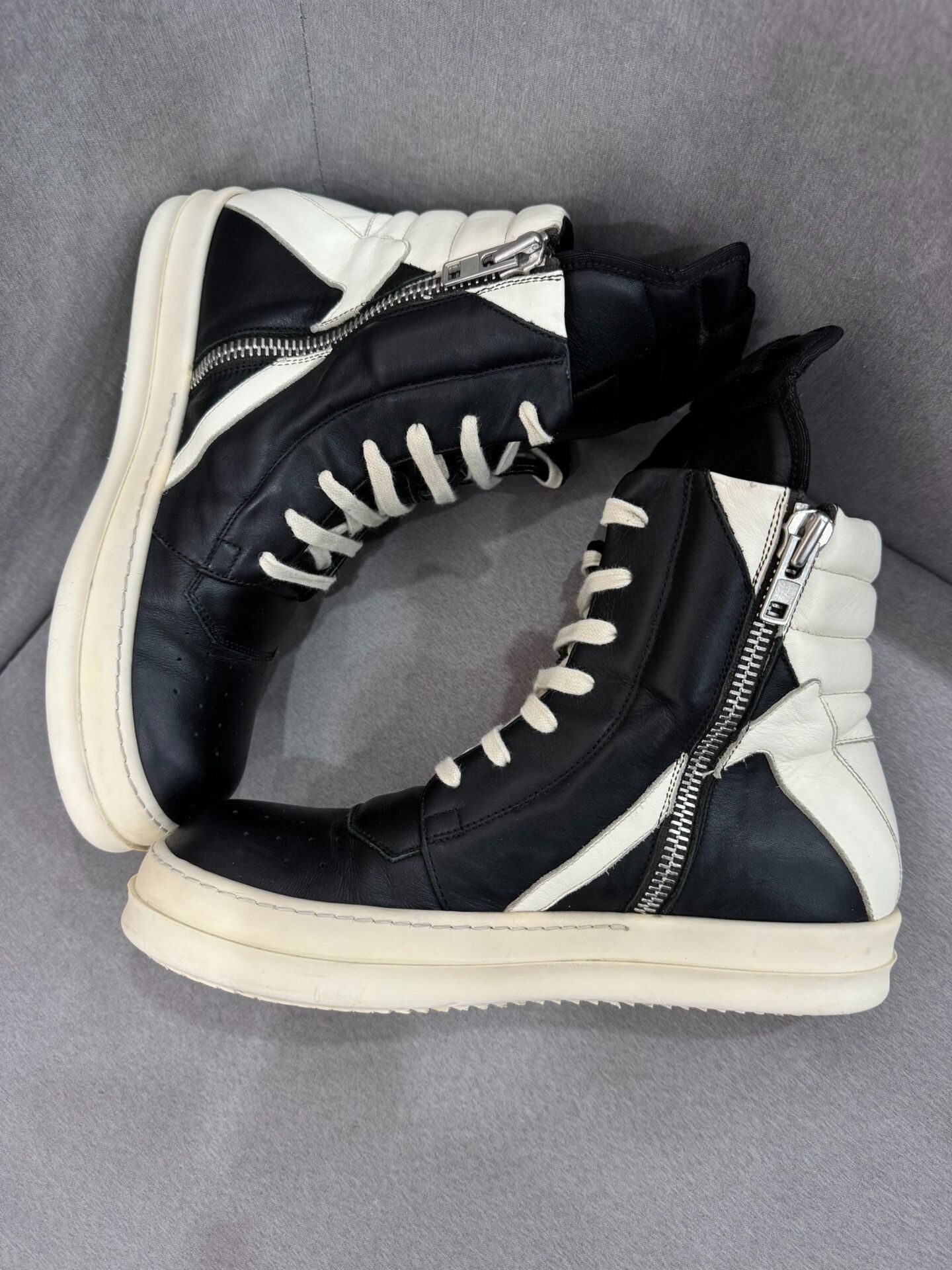 Rick Owens rick owens black and white high-top sneakers Size US 7 / EU 40 - 4 Thumbnail