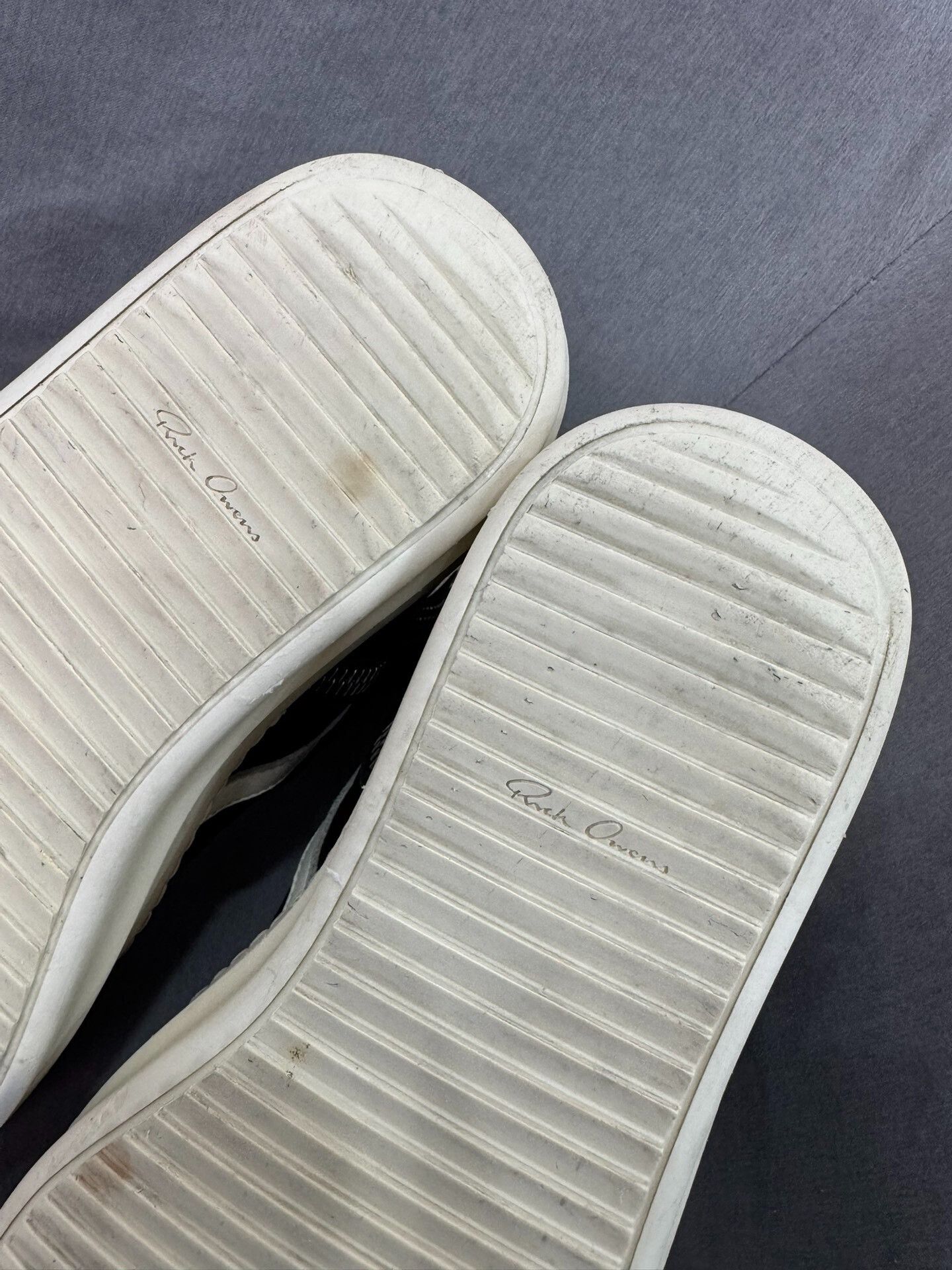 Rick Owens rick owens black and white high-top sneakers Size US 7 / EU 40 - 9 Thumbnail