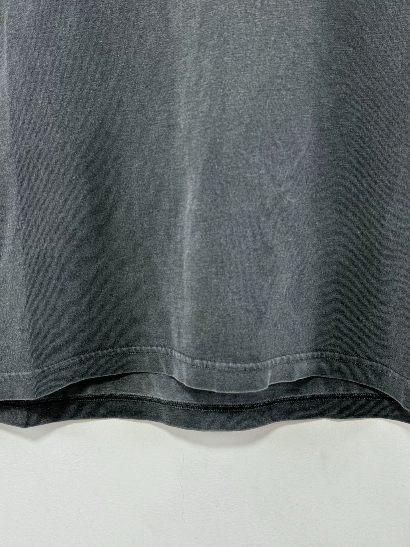 Balenciaga Balenciaga Small Logo Wash Tee Size M Size US M / EU 48-50 / 2 - 4 Thumbnail