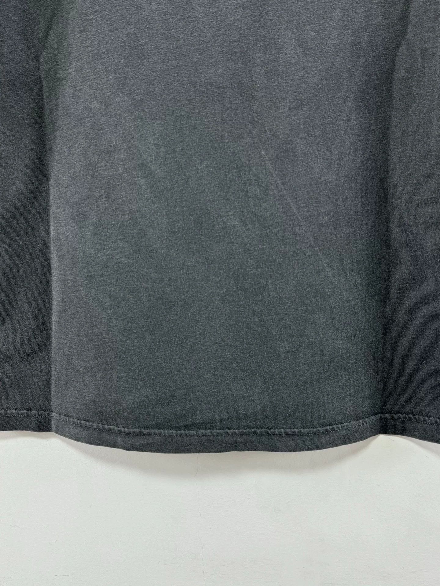 Balenciaga Balenciaga Small Logo Wash Tee Size M Size US M / EU 48-50 / 2 - 6 Thumbnail