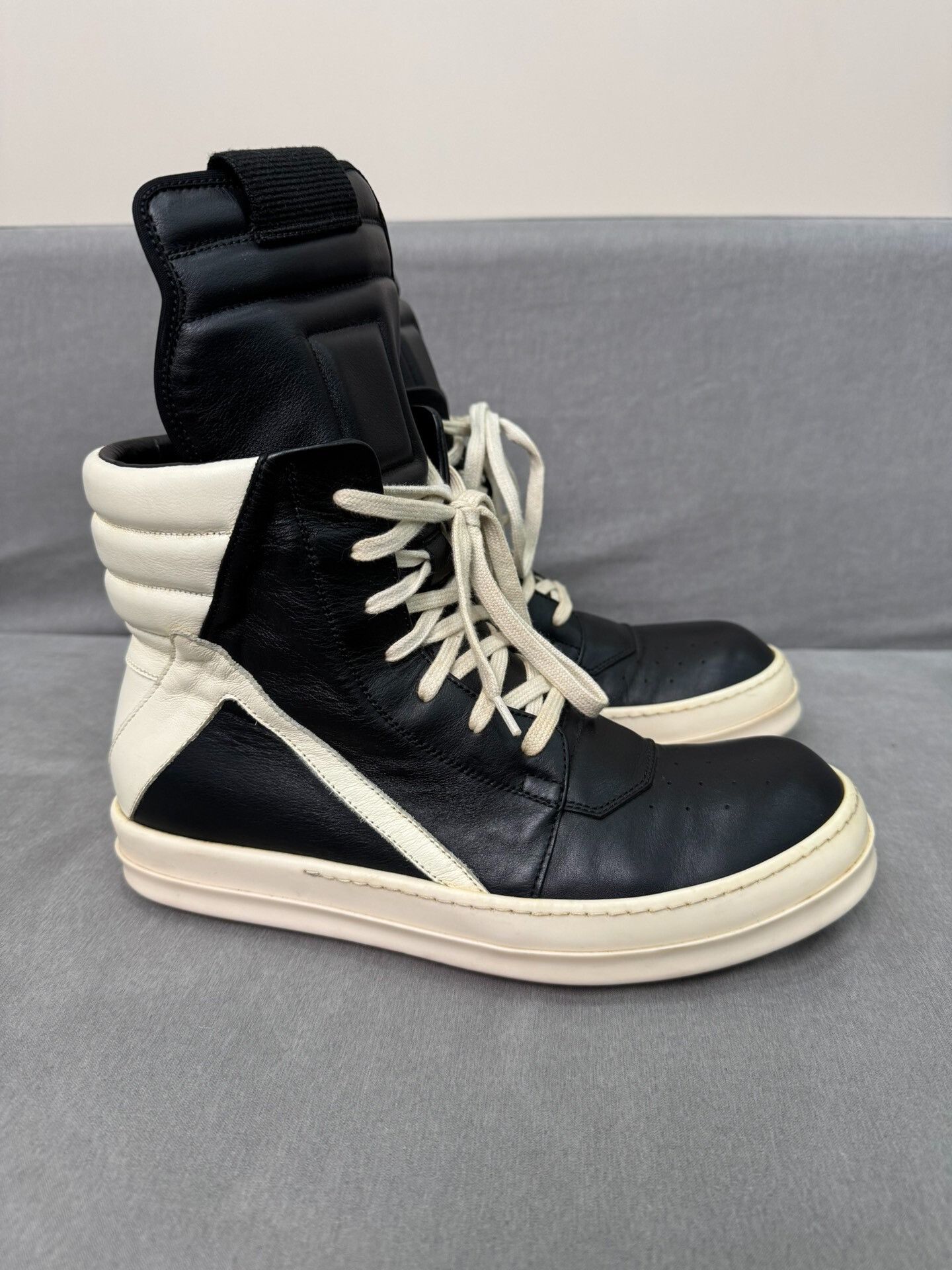 Rick Owens rick owens black and white high-top sneakers Size US 9 / EU 42 - 2 Thumbnail