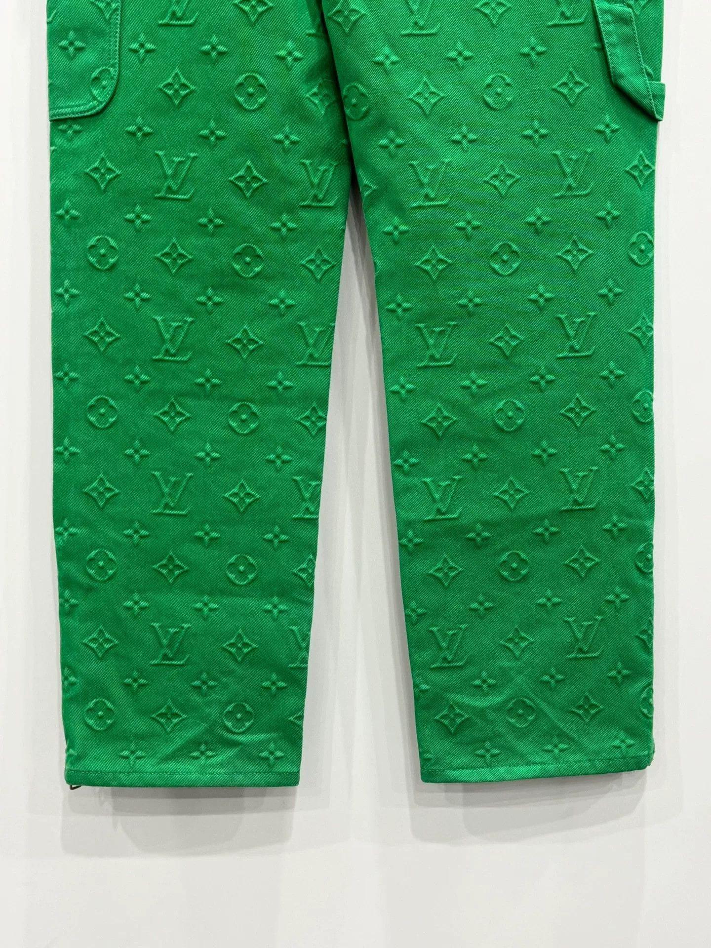 Louis Vuitton louis vuitton green carpenter pants size 32 Size US 32 / EU 48 - 6 Thumbnail
