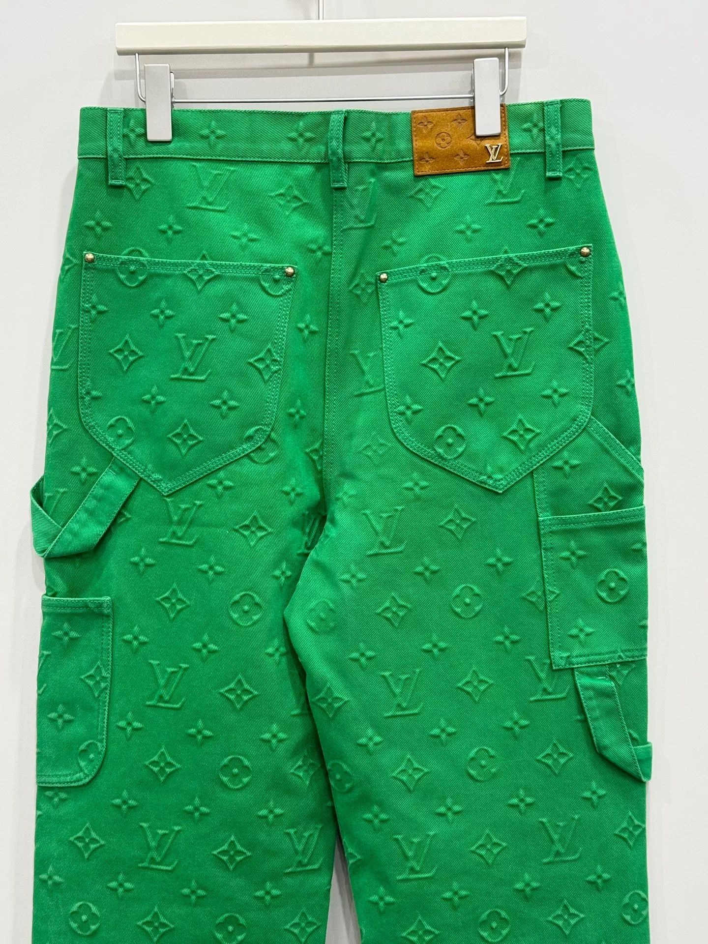 Louis Vuitton louis vuitton green carpenter pants size 32 Size US 32 / EU 48 - 5 Thumbnail