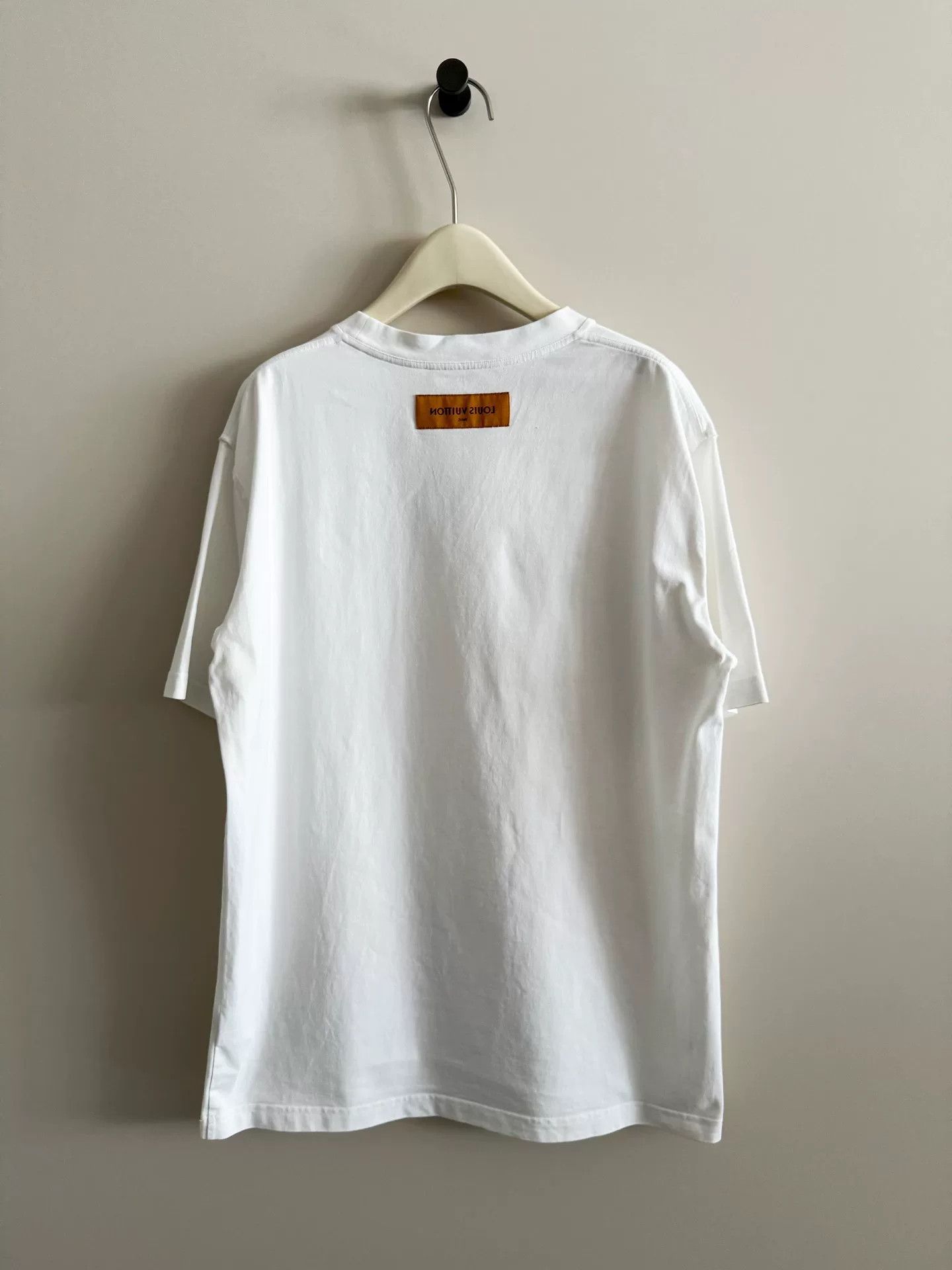 Louis Vuitton louis vuitton embossed logo short sleeve t-shirt Size US XL / EU 56 / 4 - 2 Thumbnail