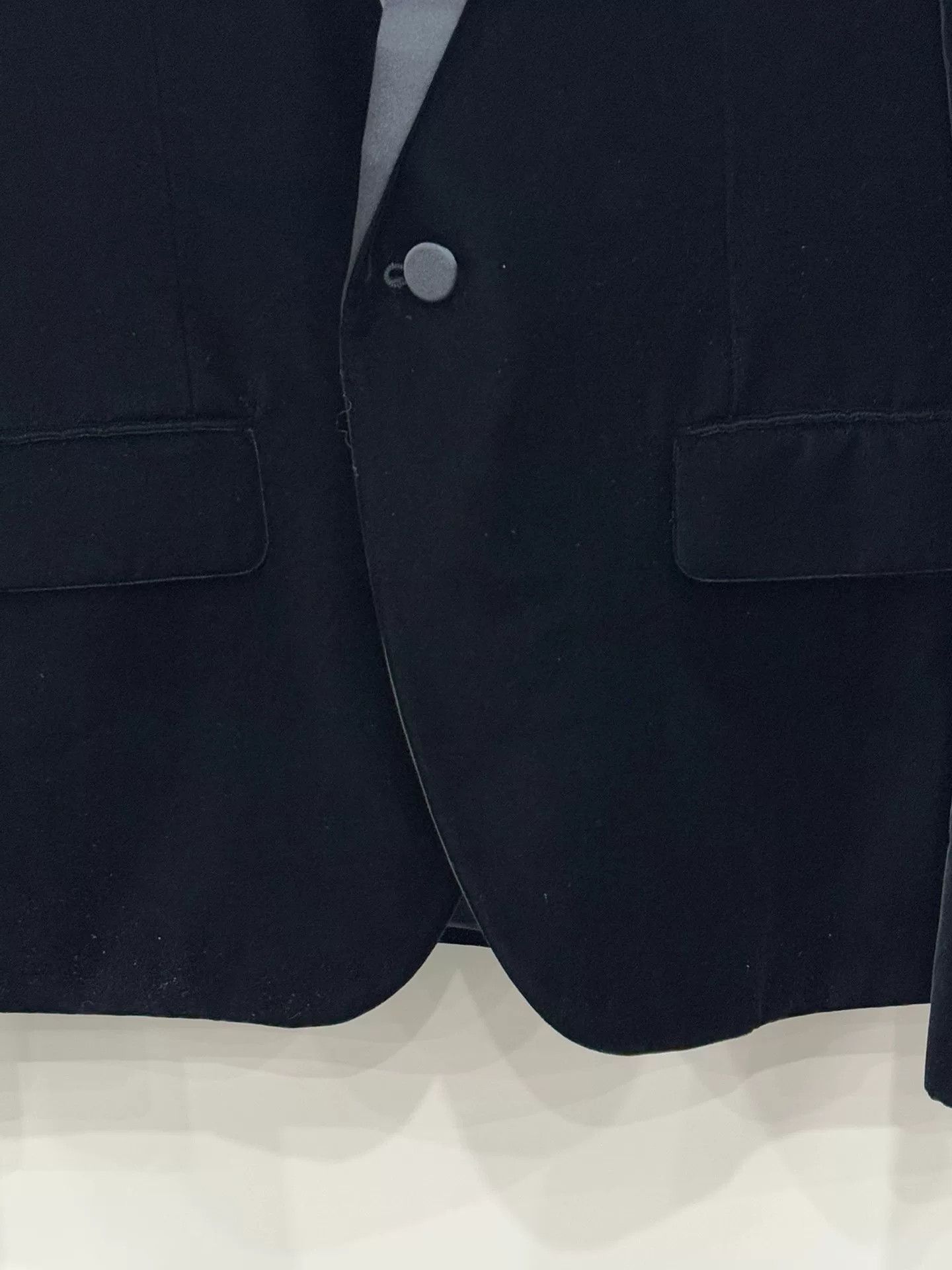 Saint Laurent Paris black velvet smoking suit from Saint Laurent Size US M / EU 48-50 / 2 - 4 Thumbnail