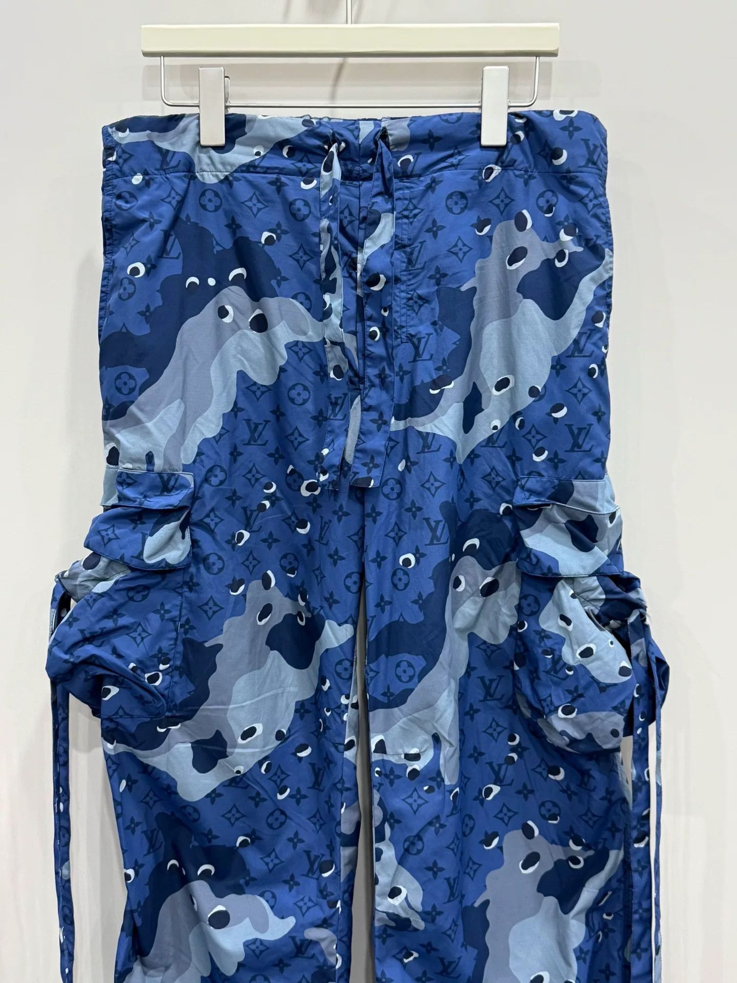 Louis Vuitton Louis Vuitton Blue Camo Nylon Casual Pants Size US 31 - 3 Thumbnail
