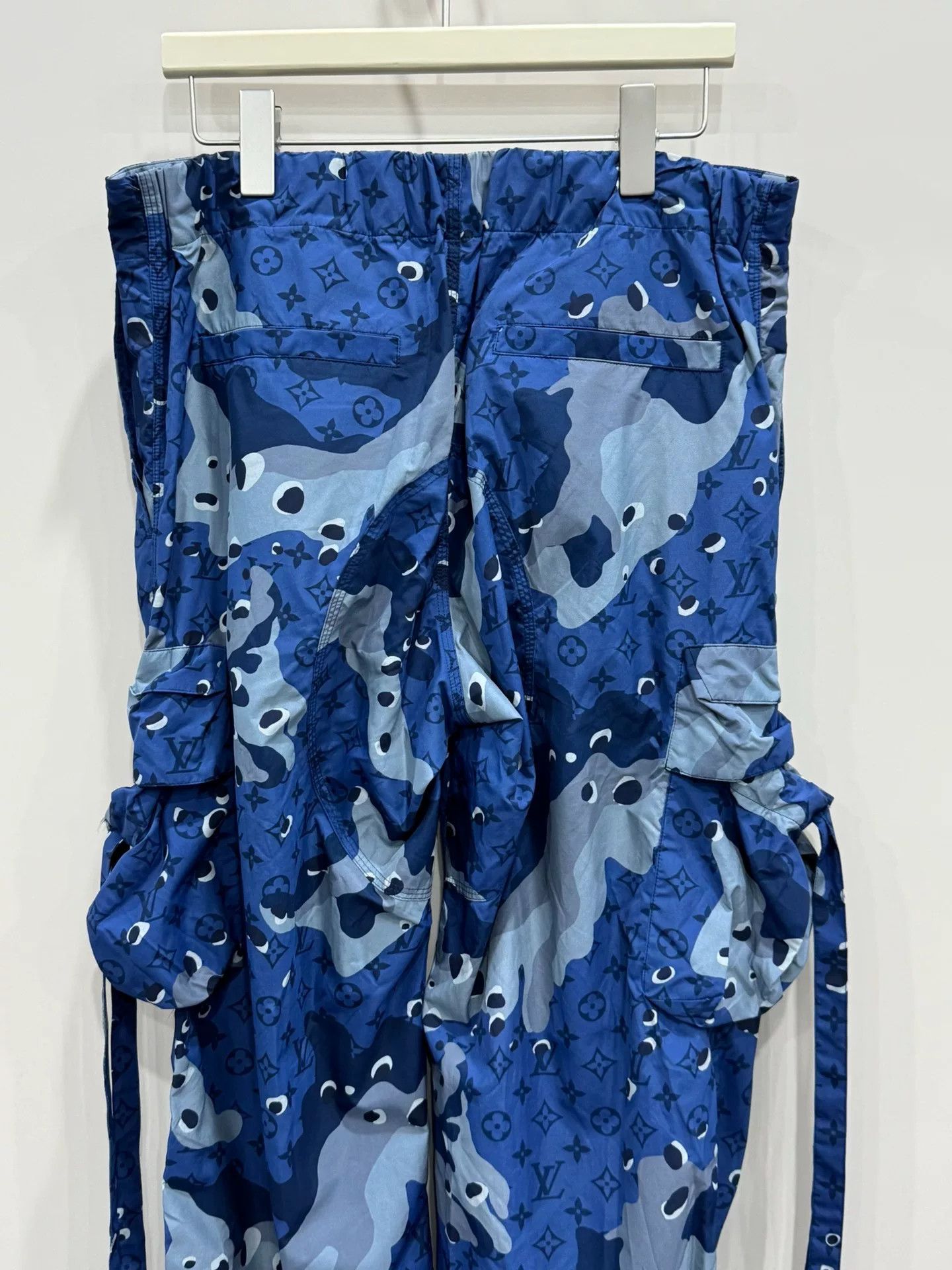 Louis Vuitton Louis Vuitton Blue Camo Nylon Casual Pants Size US 31 - 5 Thumbnail