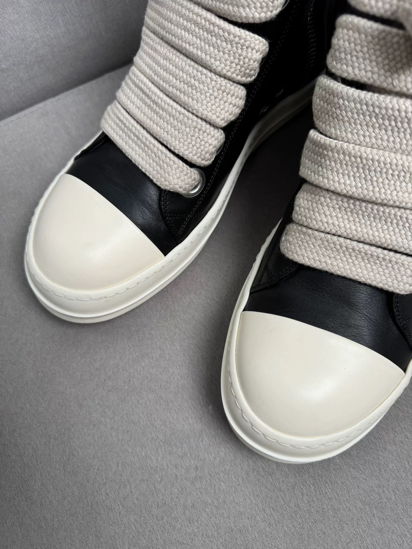 Rick Owens rick owens high-top sneakers black and white Size US 10 / EU 43 - 4 Thumbnail