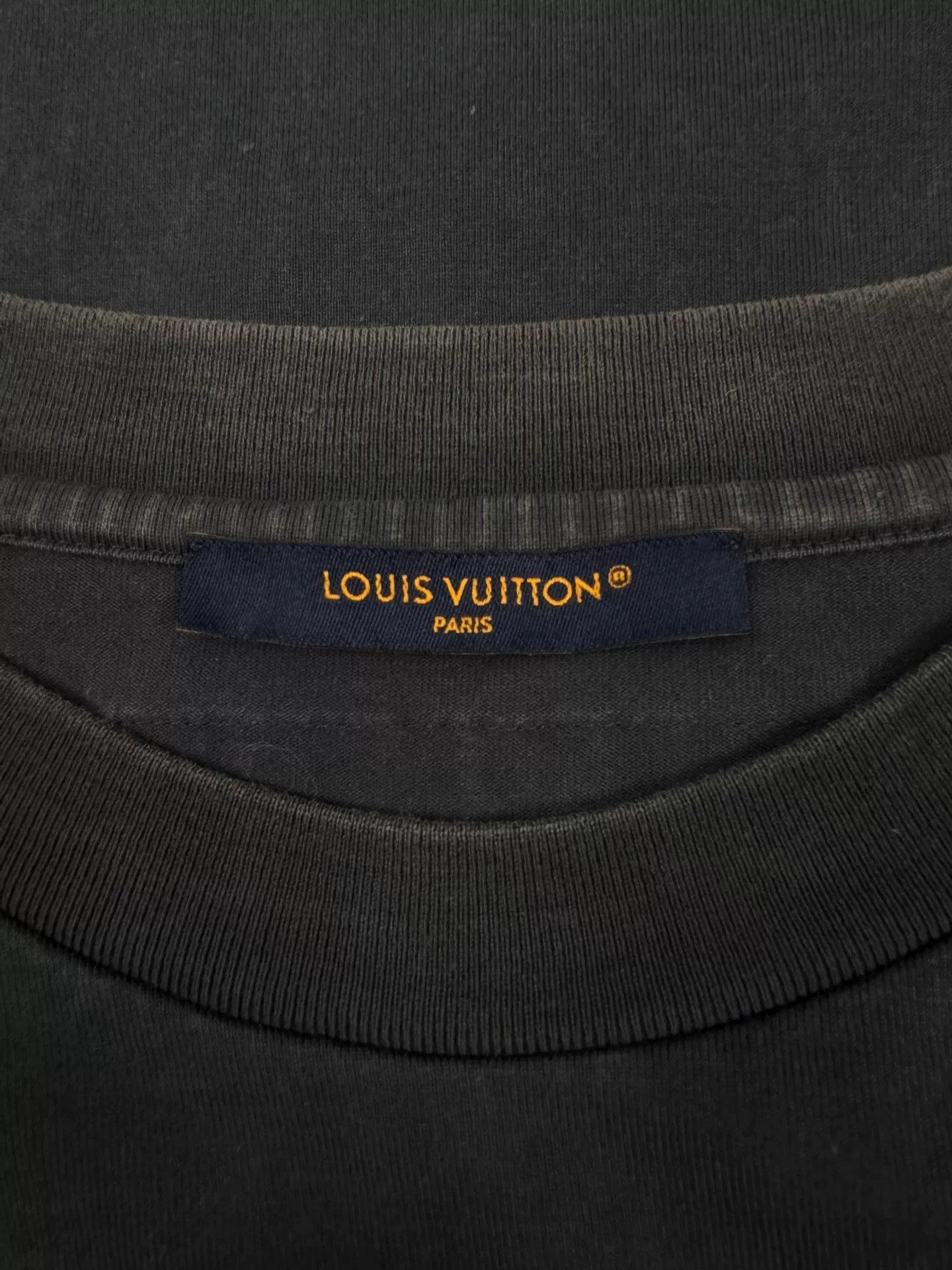 Louis Vuitton Louis Vuitton Logo Short Sleeve T-Shirt Size US XL / EU 56 / 4 - 7 Thumbnail