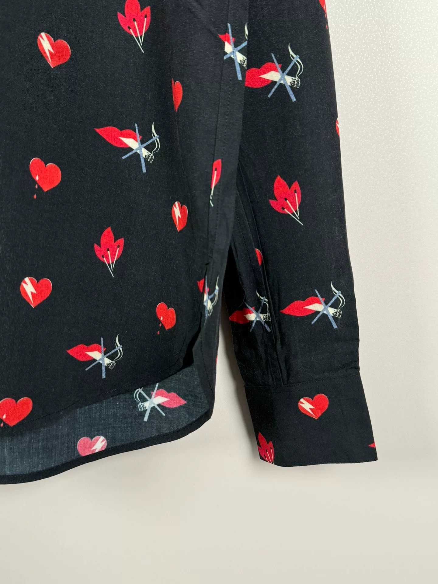 Saint Laurent Paris Saint Laurent Heart Print Silk Shirt Size US M / EU 48-50 / 2 - 4 Thumbnail