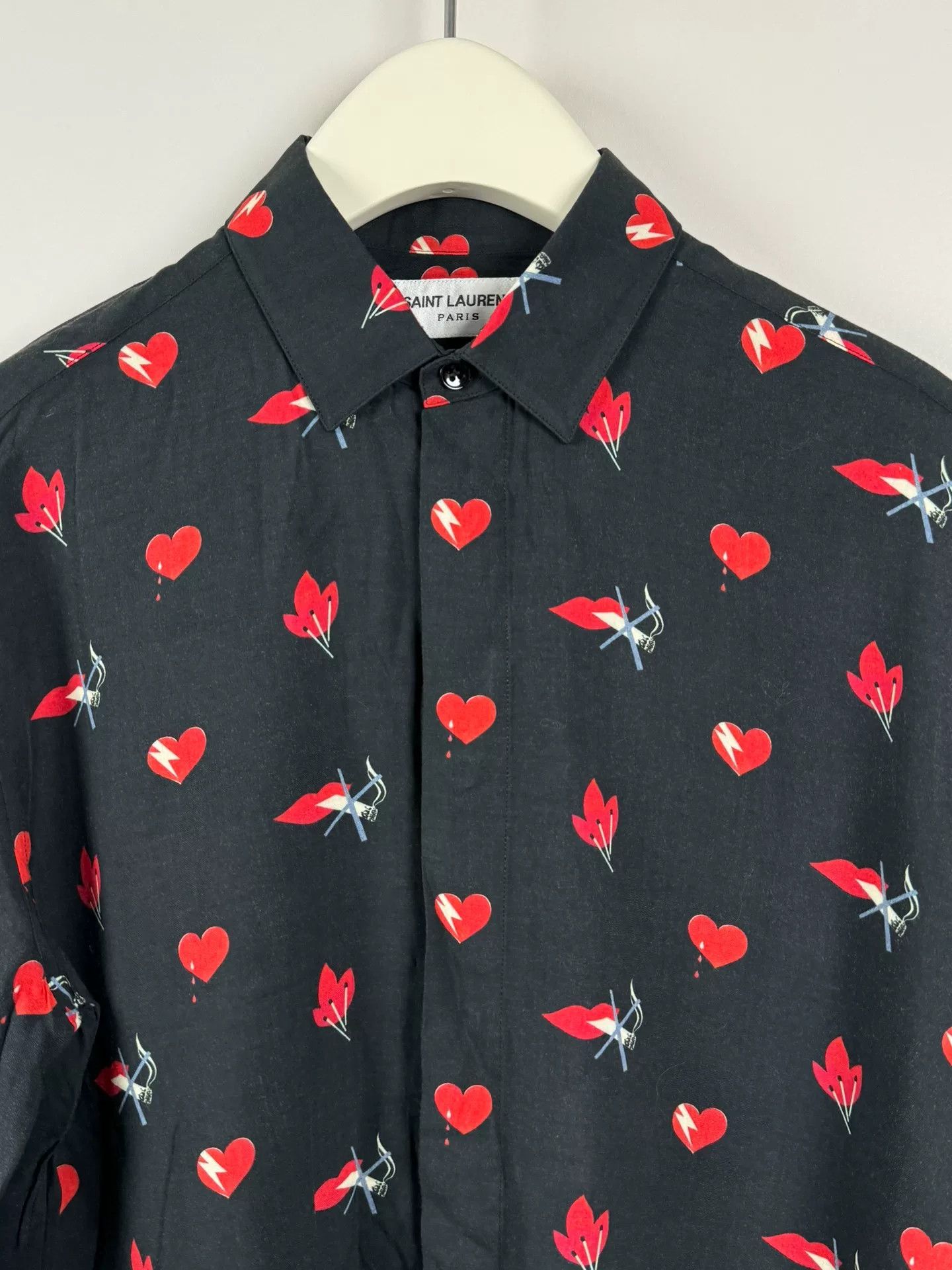 Saint Laurent Paris Saint Laurent Heart Print Silk Shirt Size US M / EU 48-50 / 2 - 3 Thumbnail