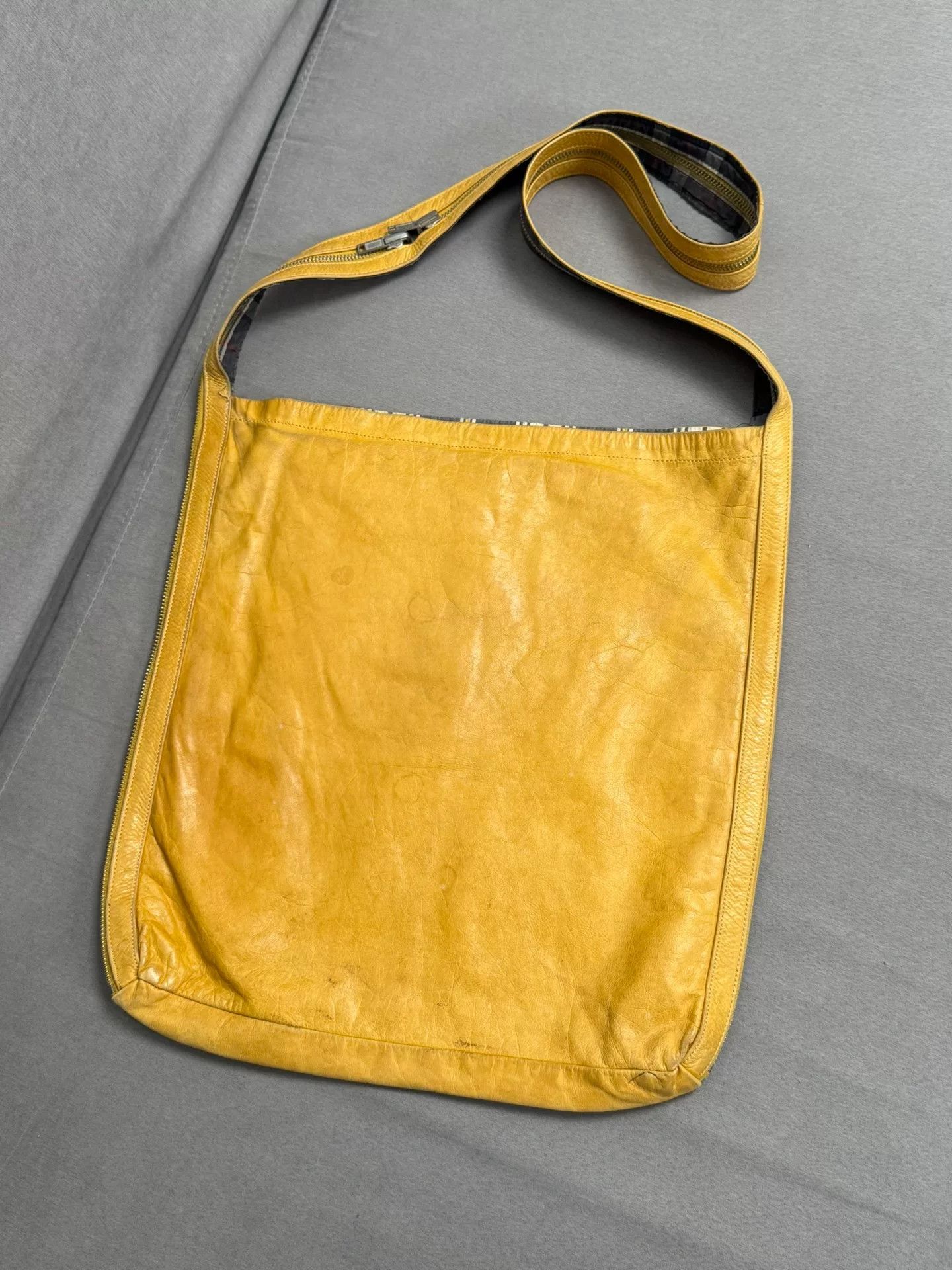 Dries Van Noten dries van noten yellow leather shoulder bag Size ONE SIZE - 2 Thumbnail