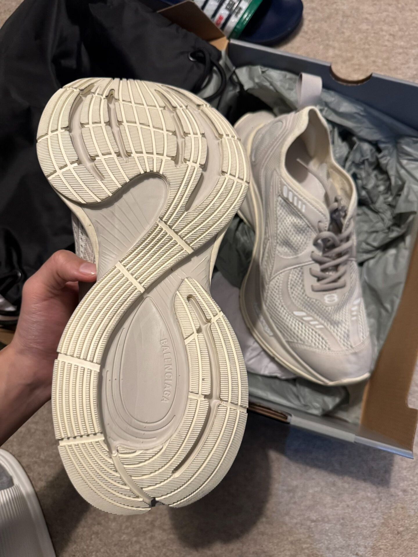 Balenciaga balenciaga circuit gray sneakers size 43 Size US 10 / EU 43 - 3 Thumbnail